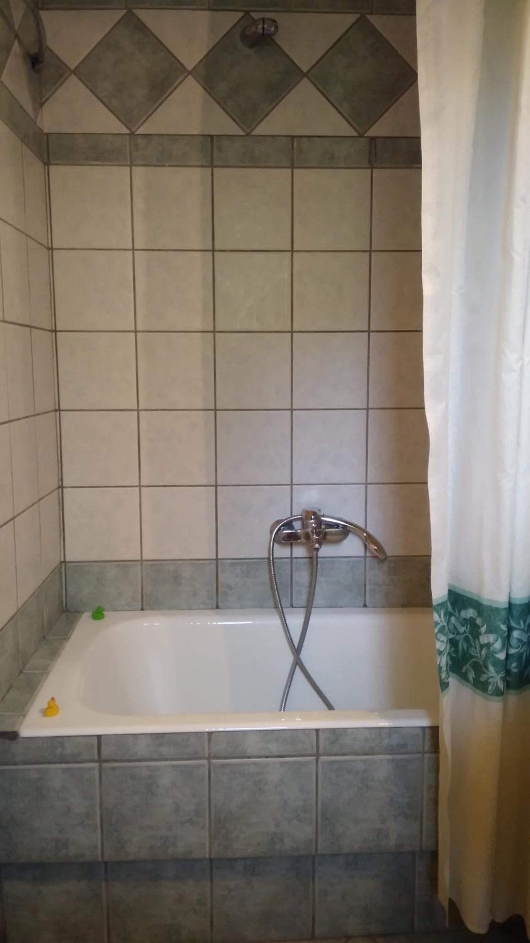 Photo 33