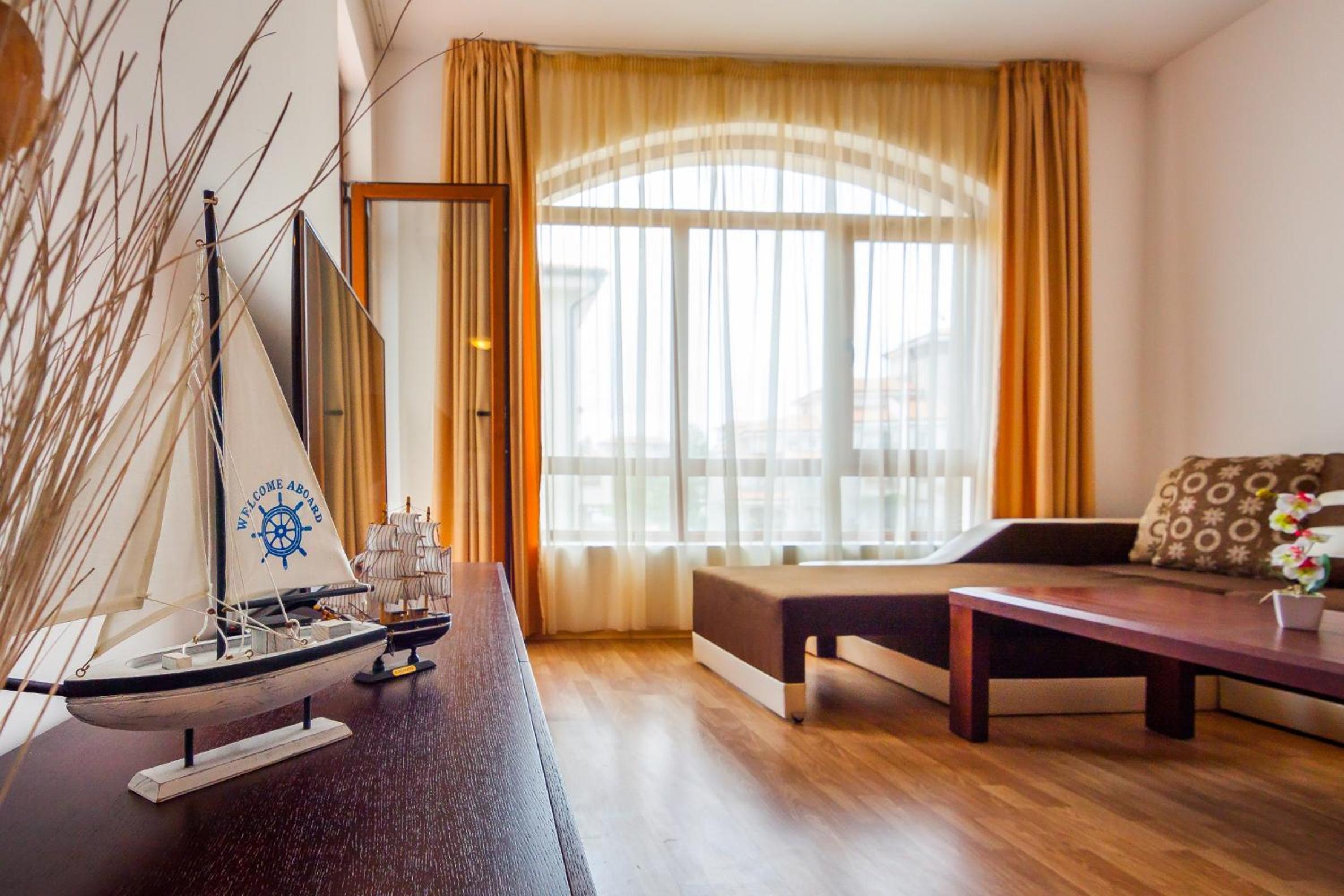 Edmond Apartment-Highspeed-Internet-Free!