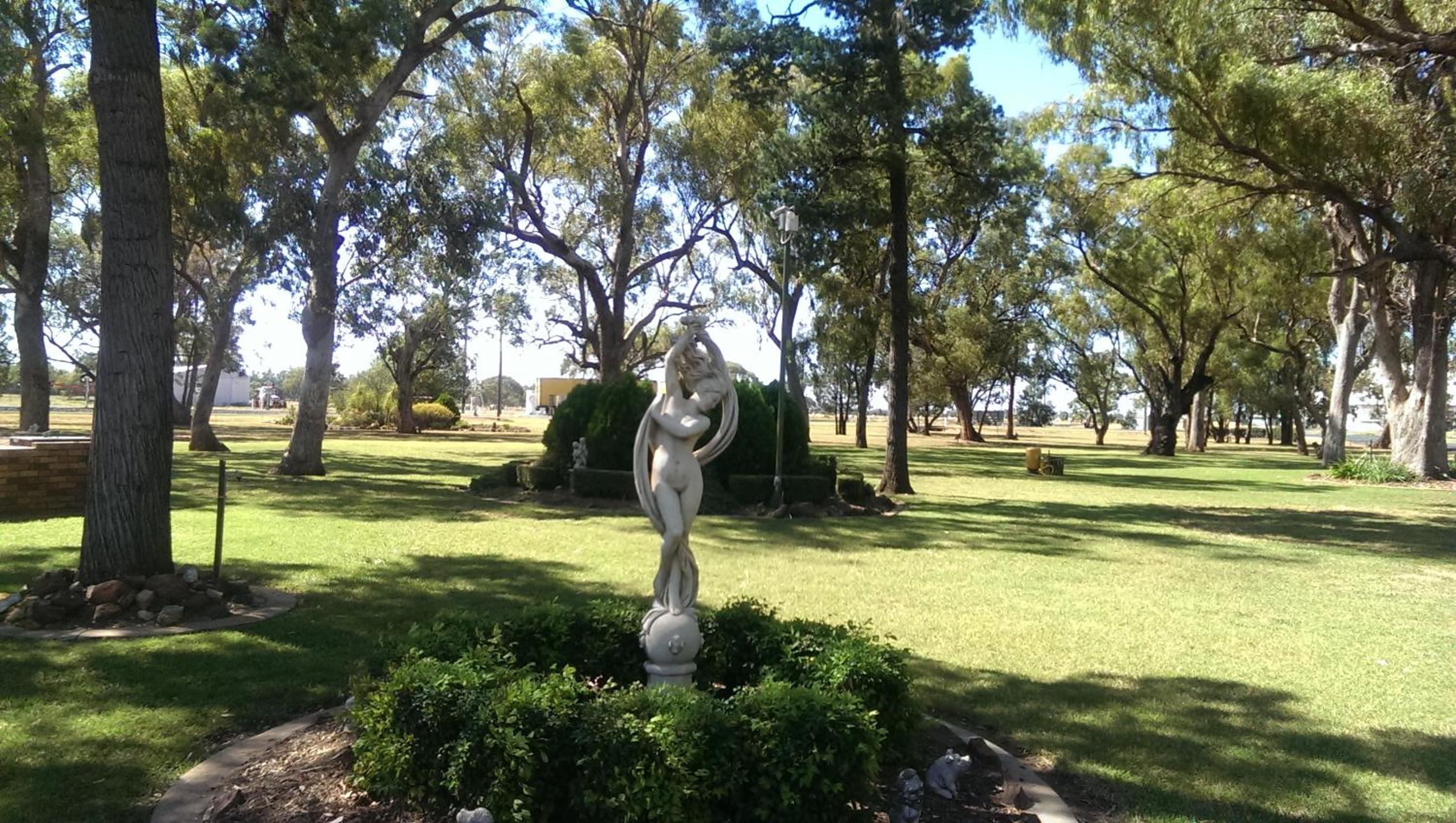 Photo 18