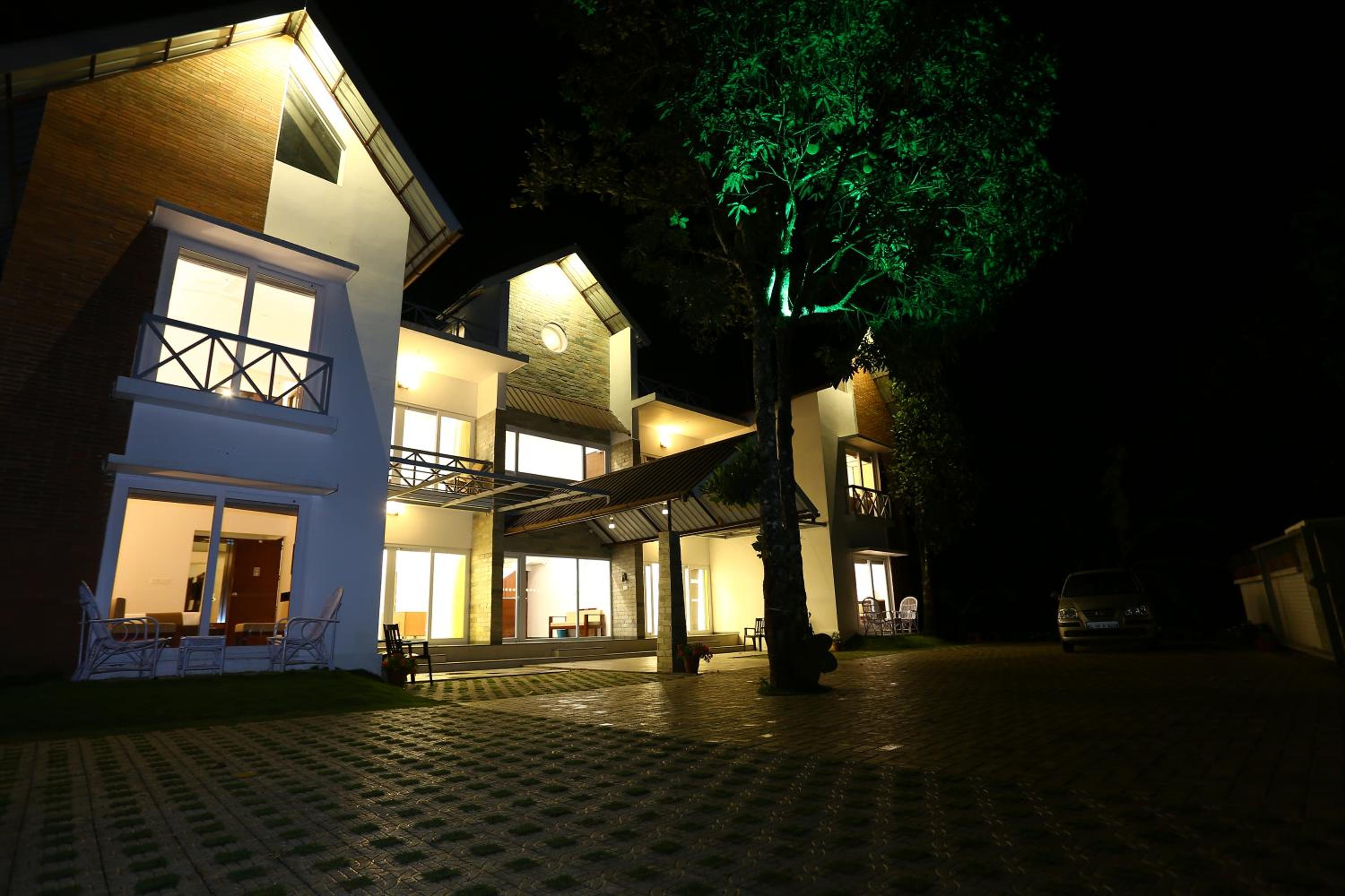 Crayons Guest House Munnar view 5