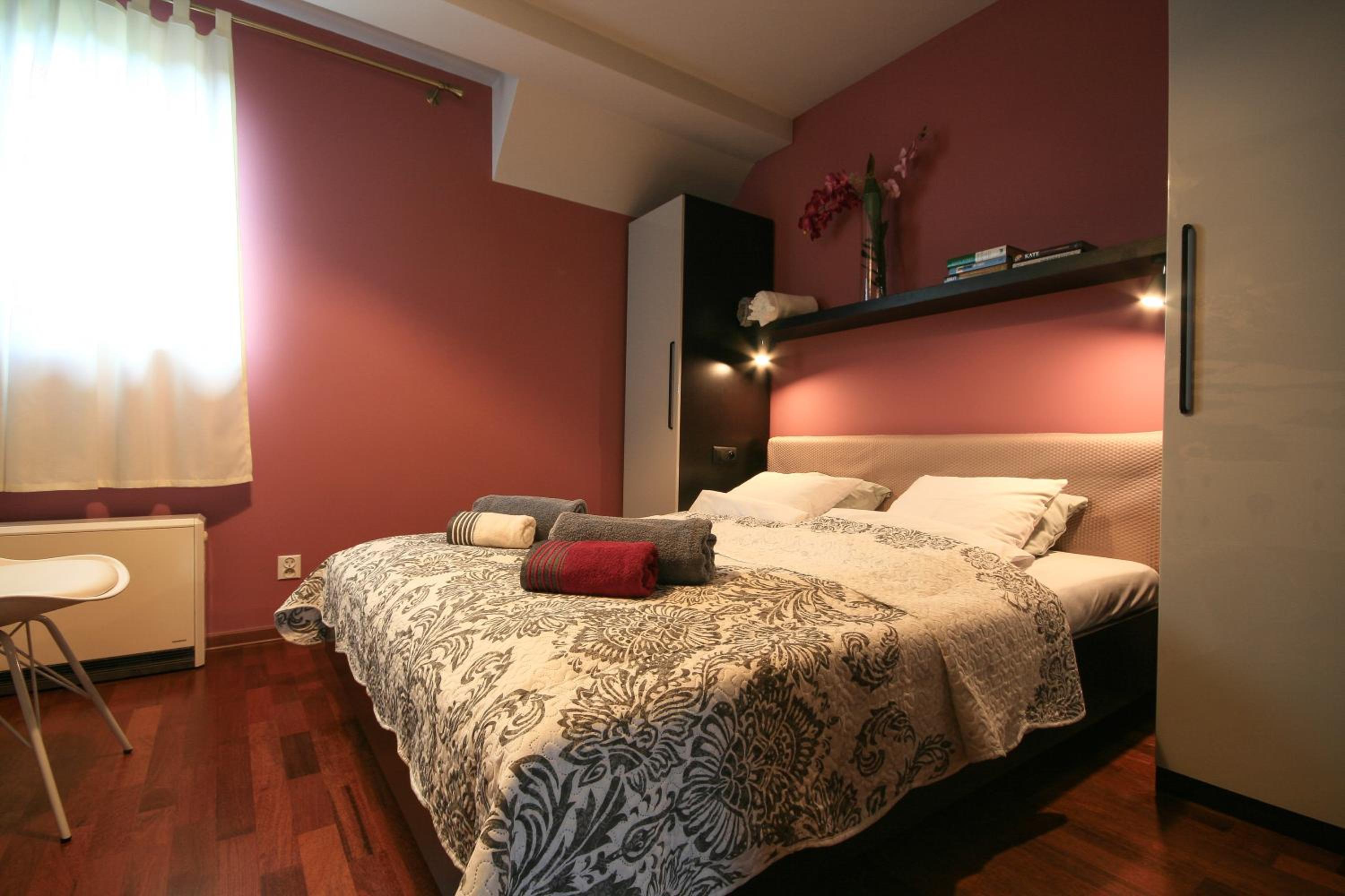 Photo 46
