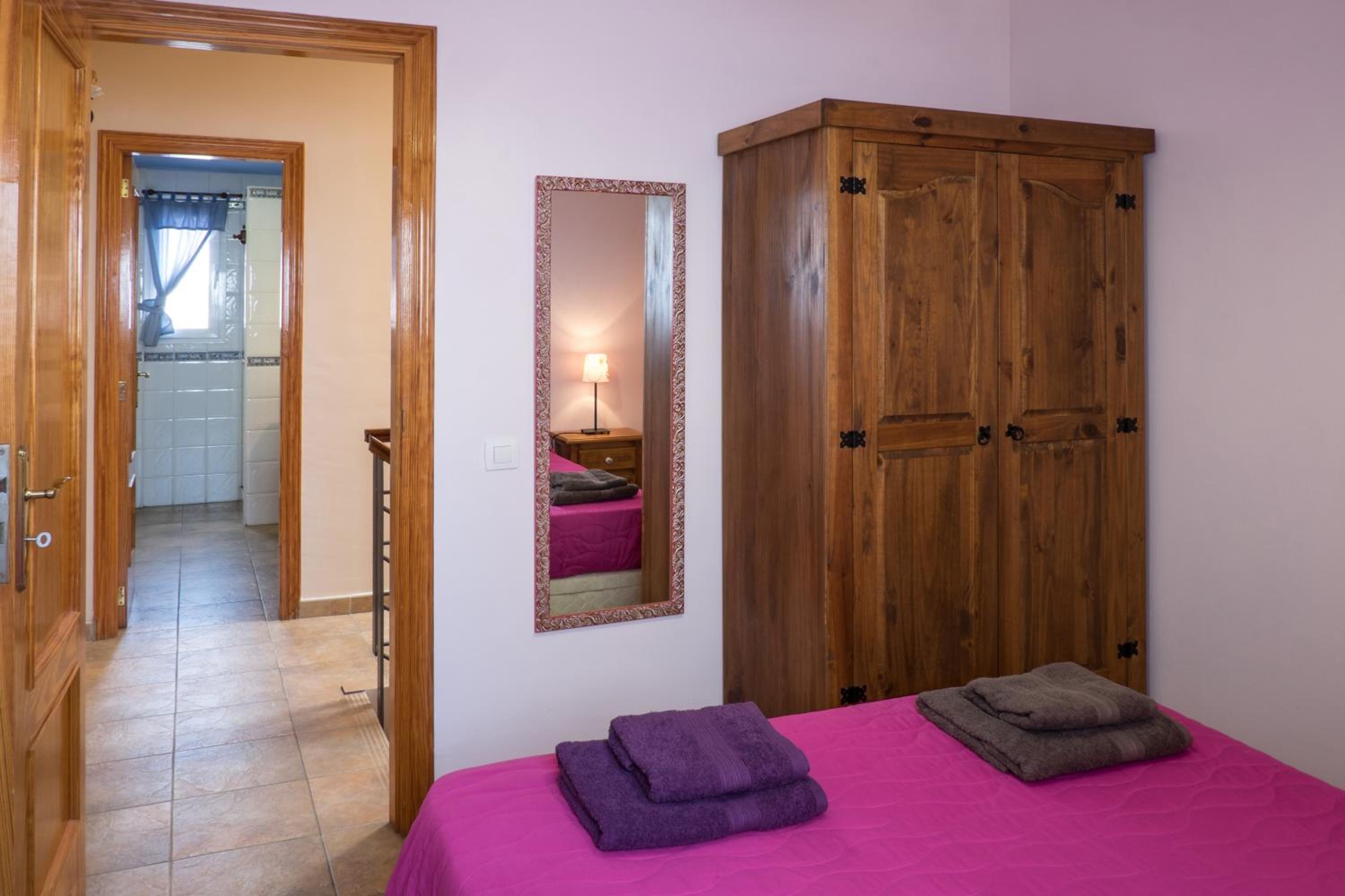 AMAZING DUPLEX 3 bedrooms GOOD WIFI with terrace & BBQ view 5