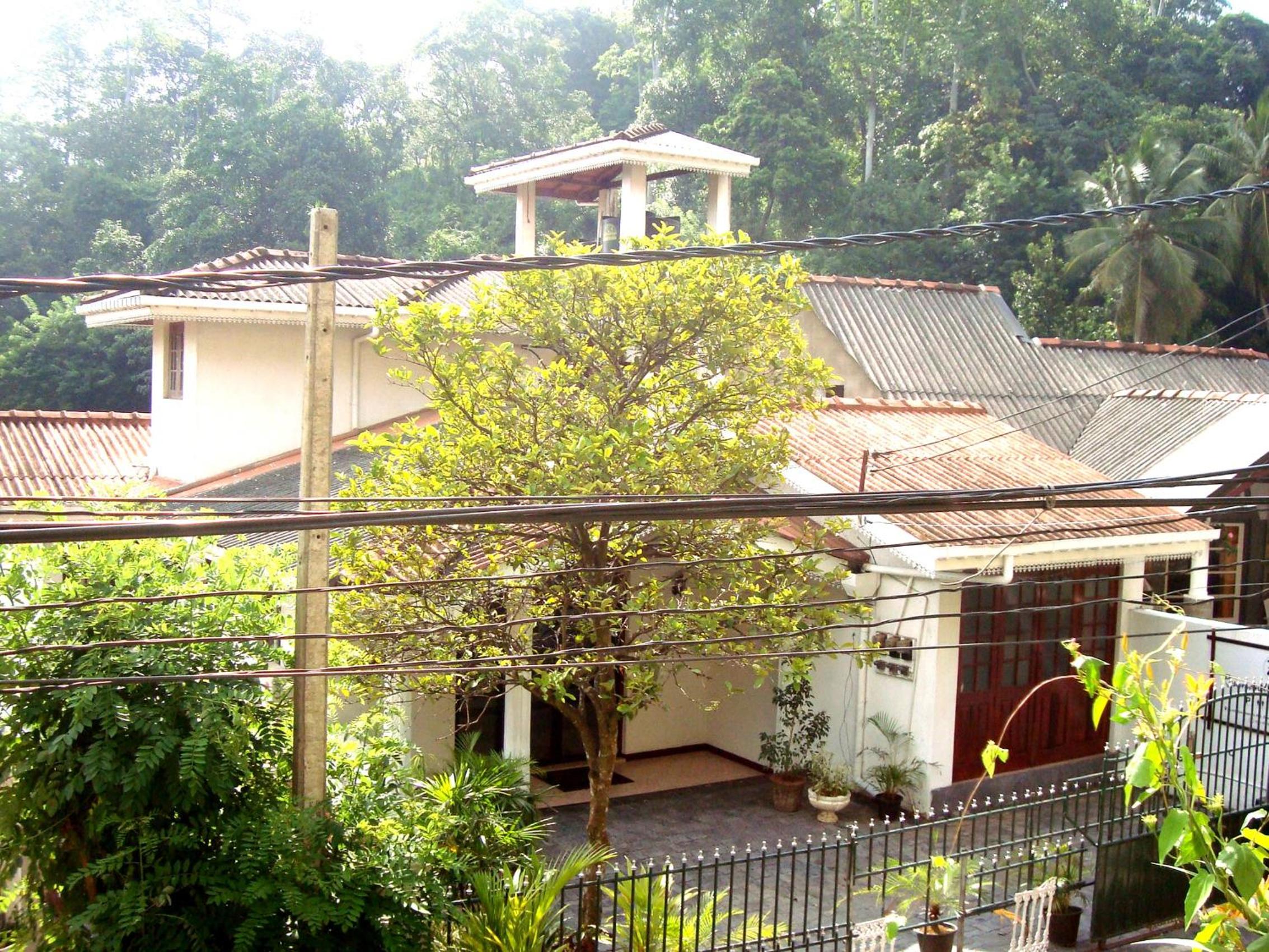 Layathraa Kandy