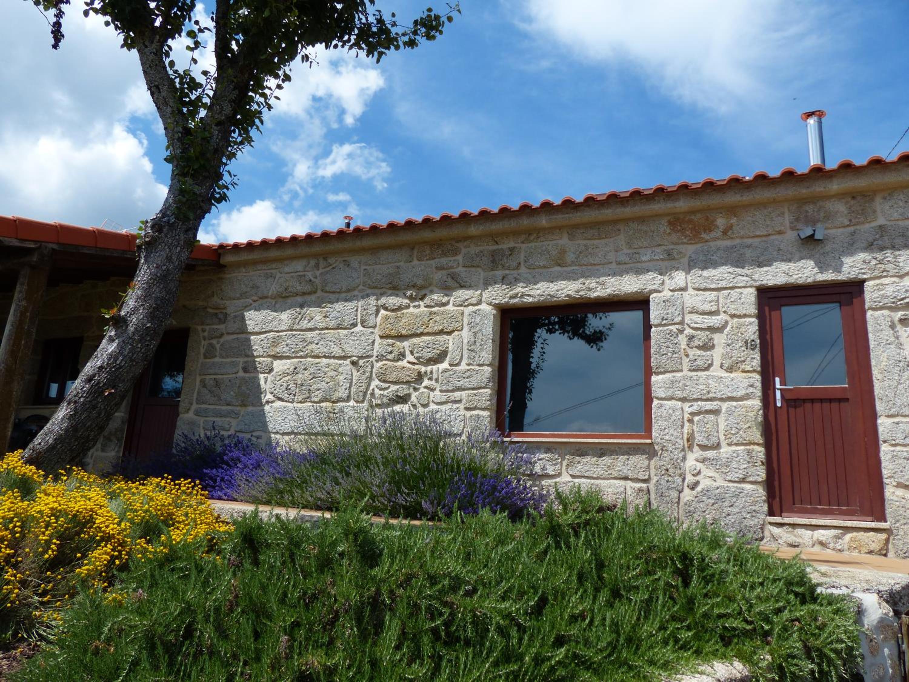 Casa do Alto Montalegre view 4