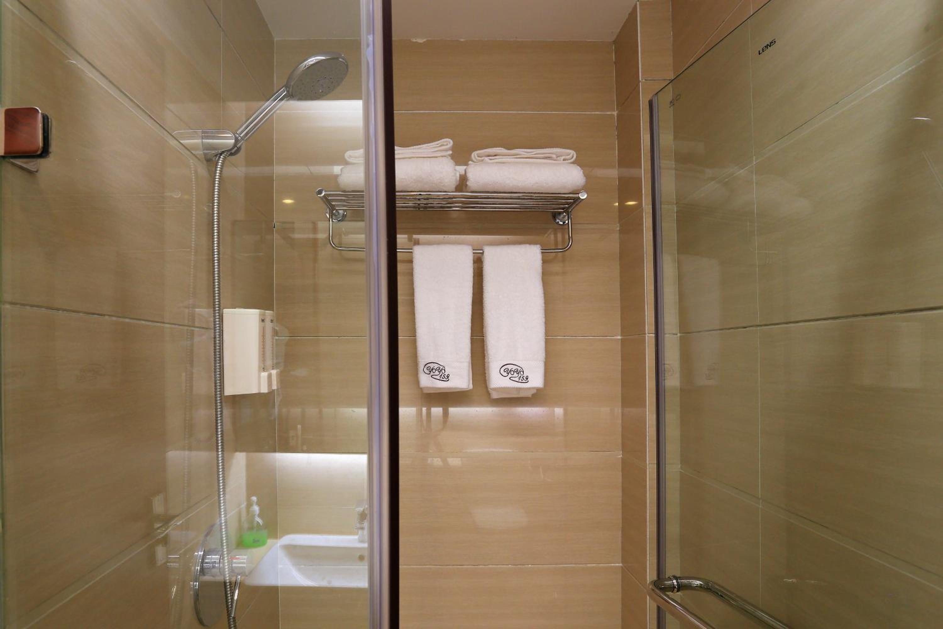 YOYO INTERNATIONAL Apartment