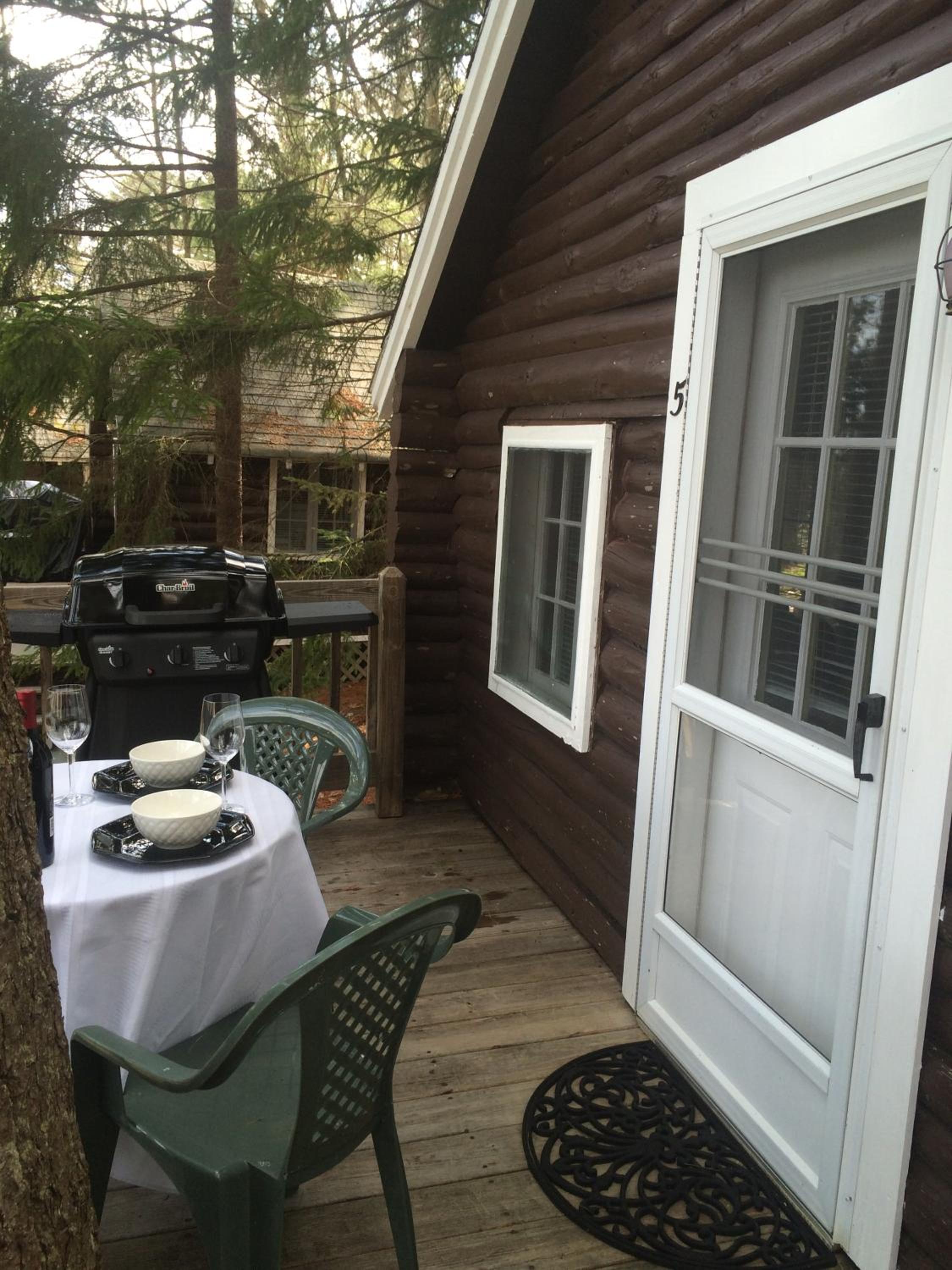 Pine Grove Cottages