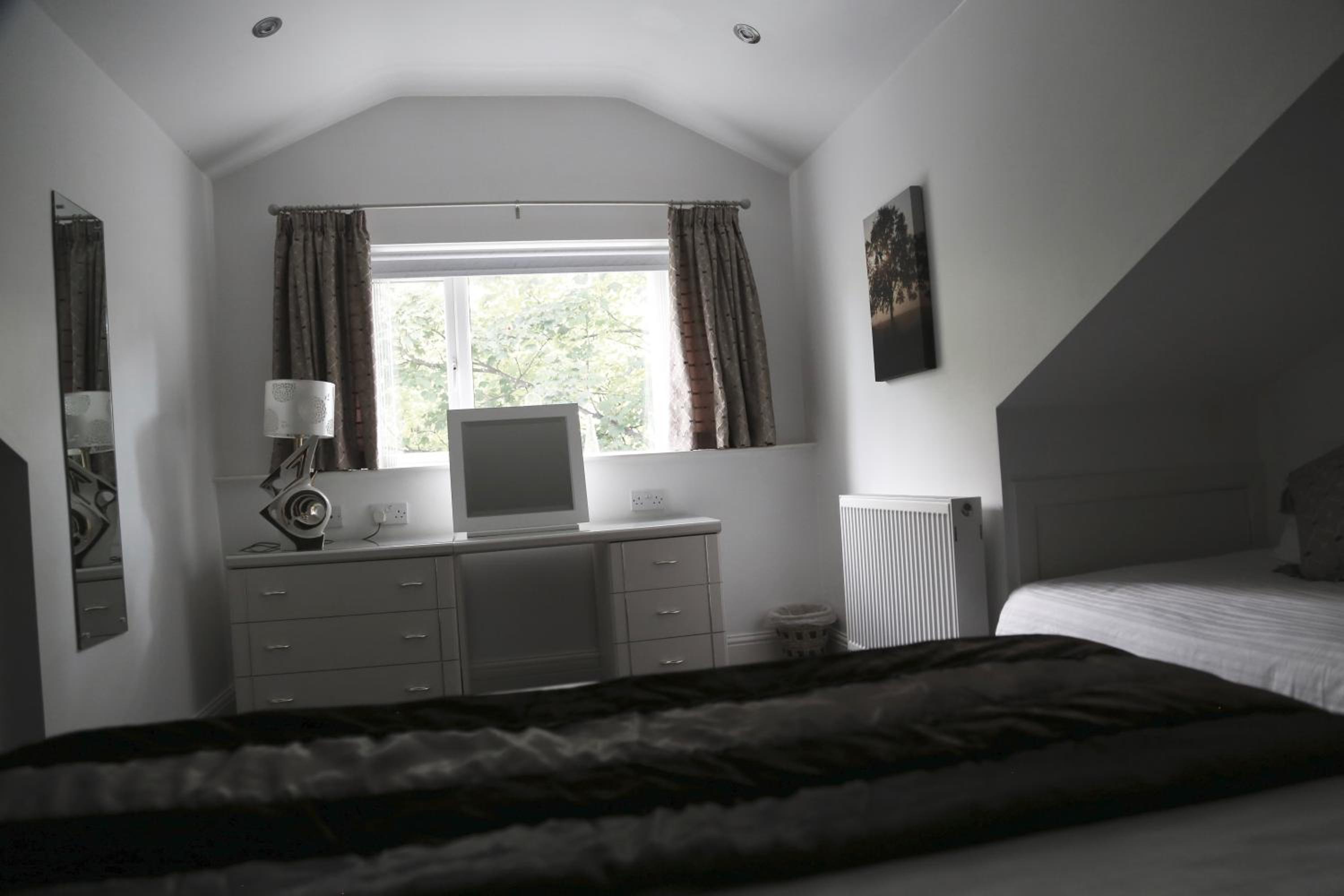 La Suisse Serviced Apartments