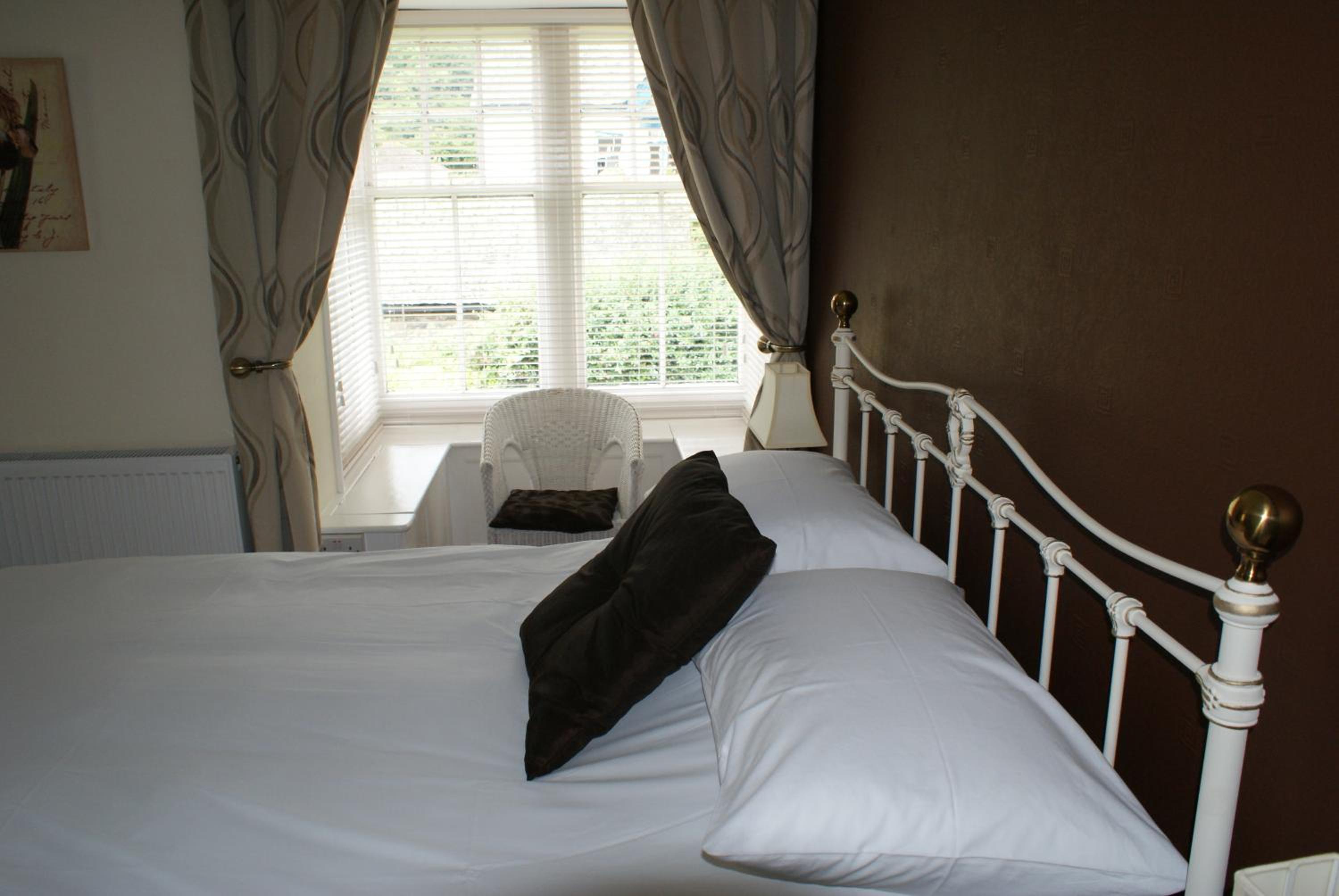Longmead House