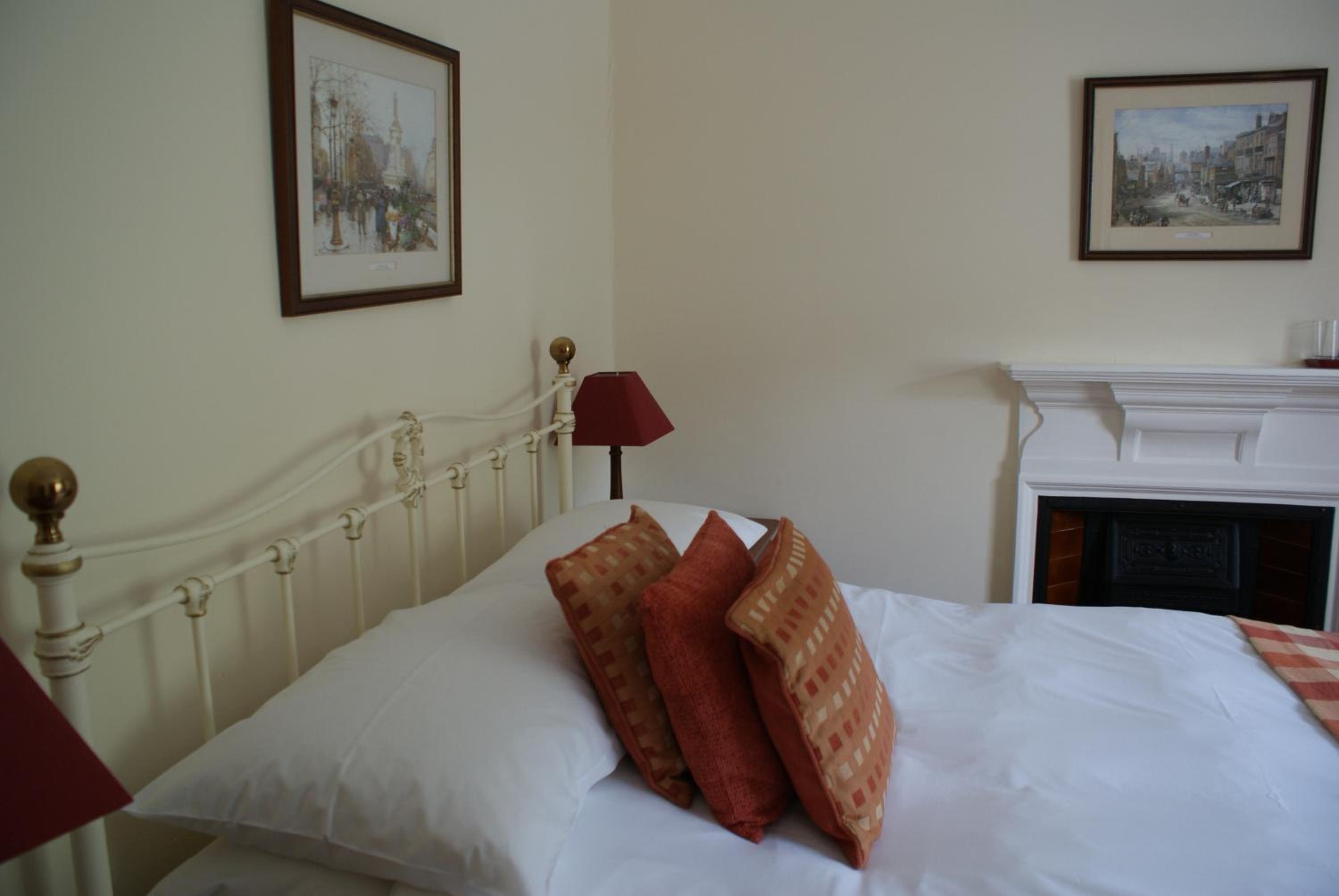 Longmead House