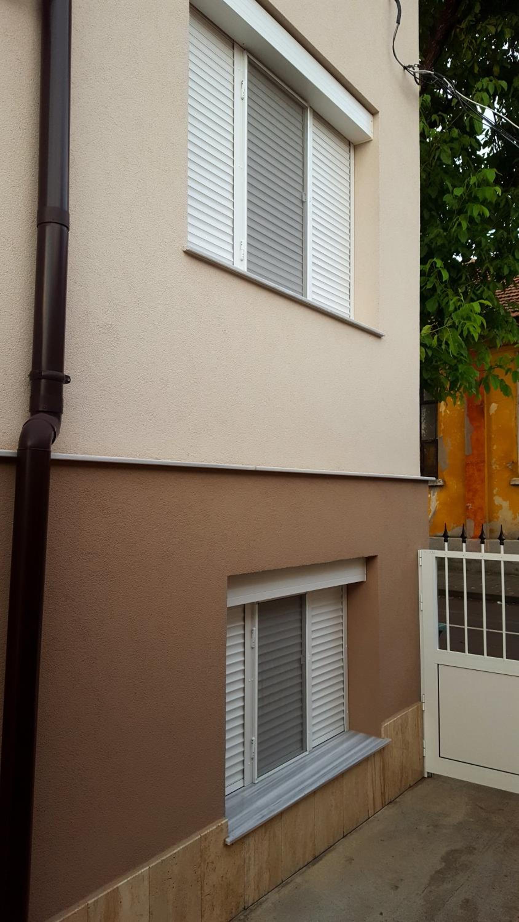 Villa Ros Guest House