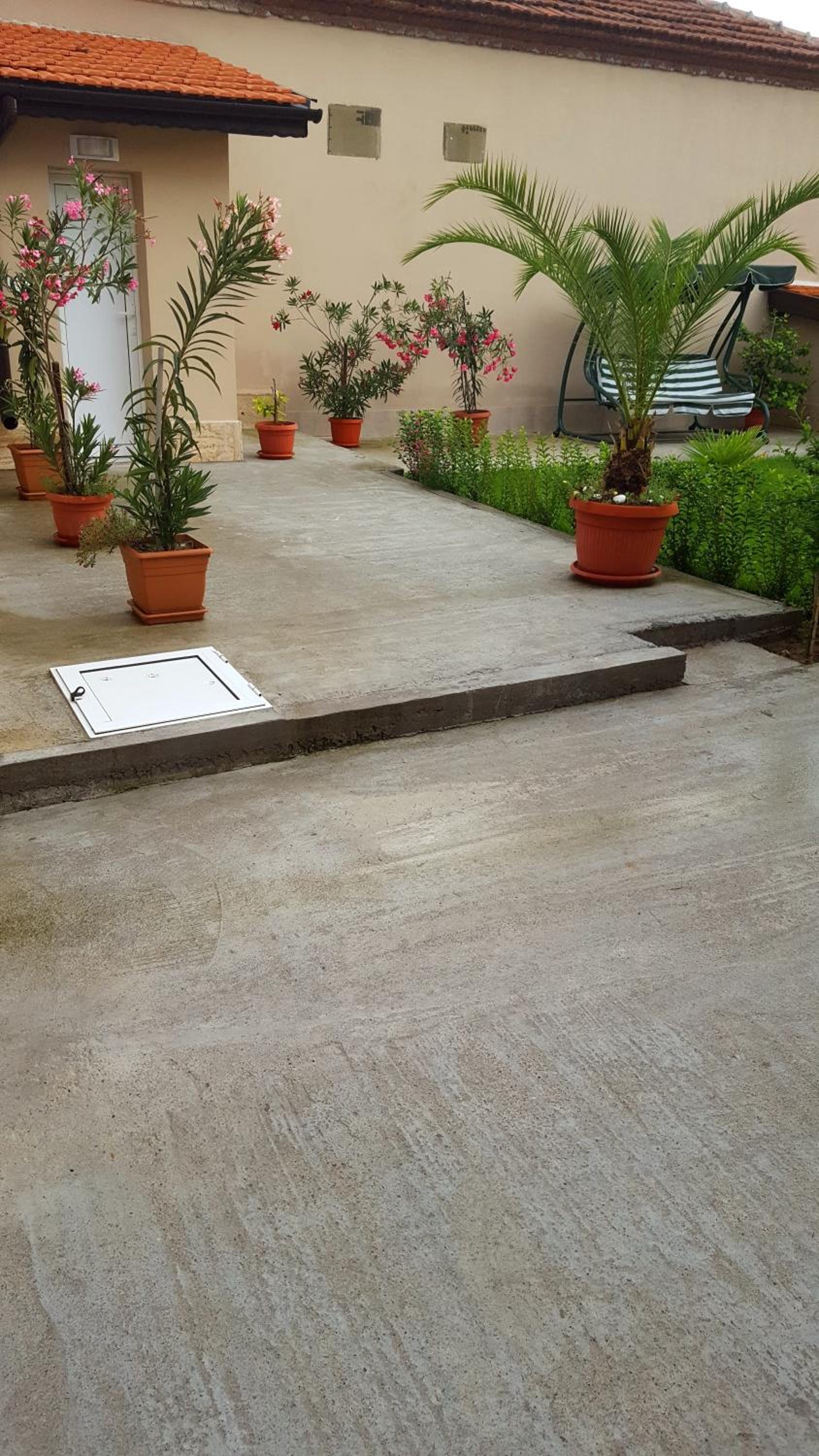 Villa Ros Guest House