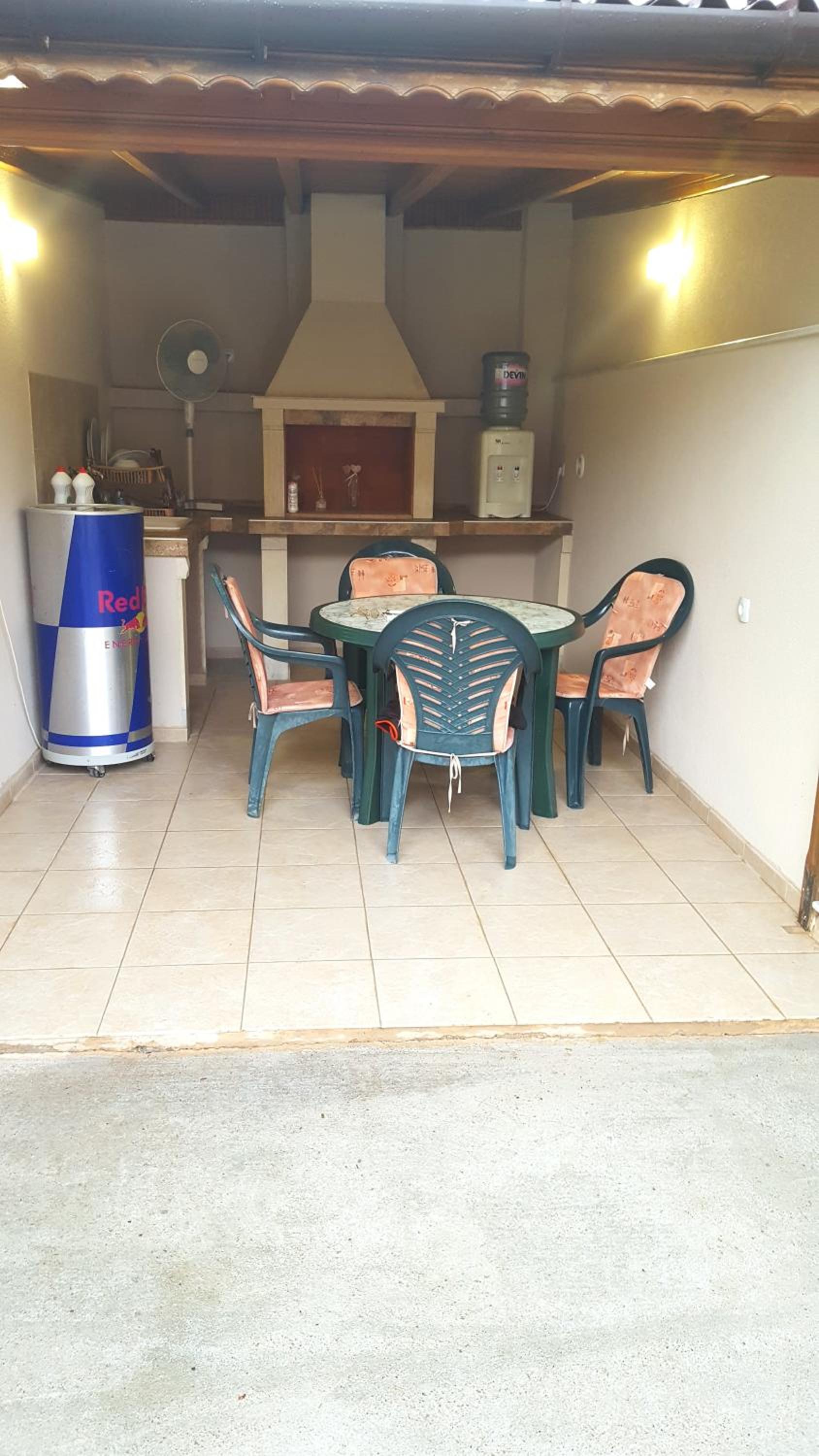 Villa Ros Guest House