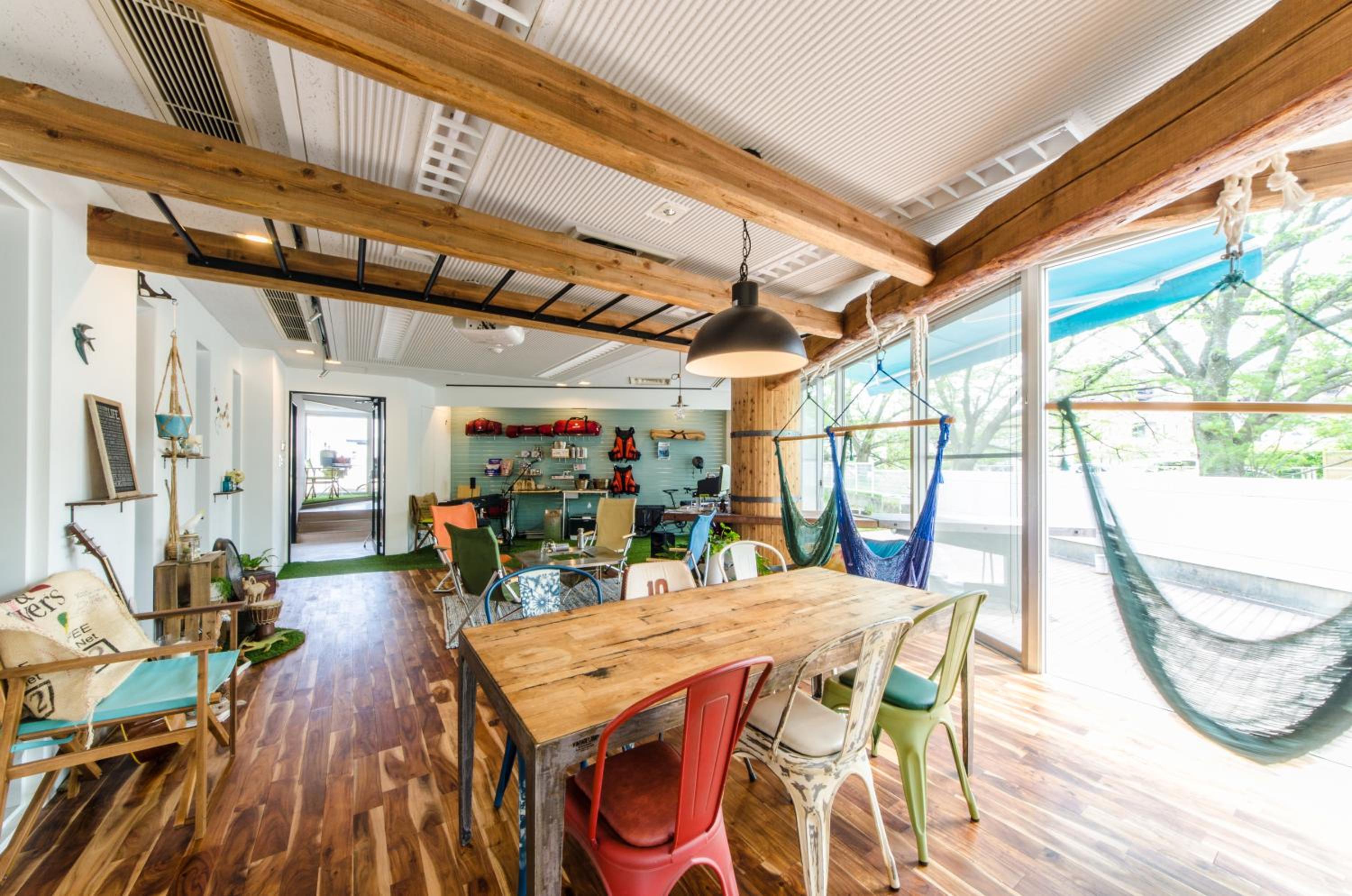 365BASE outdoor hostel