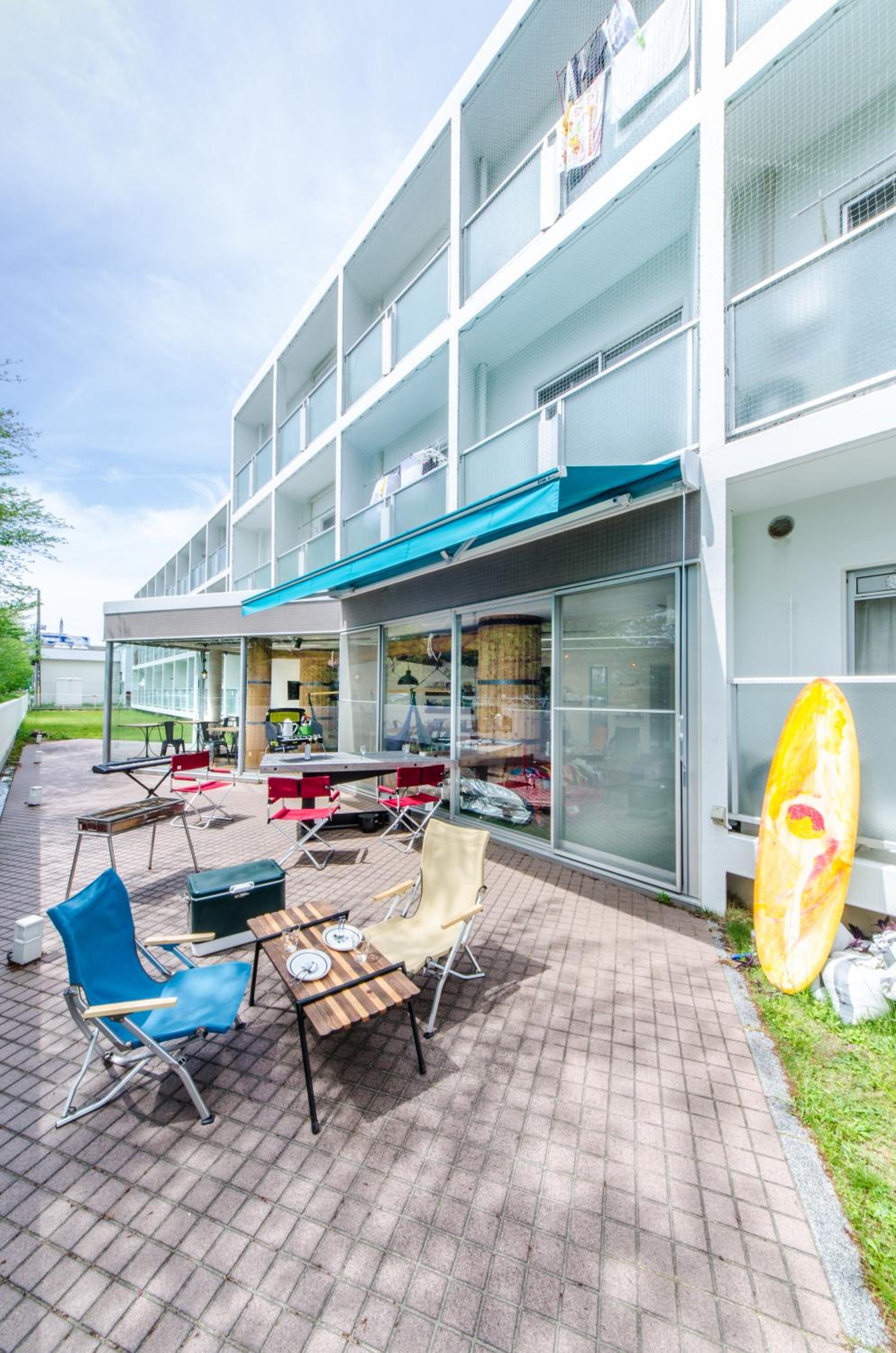 365BASE outdoor hostel