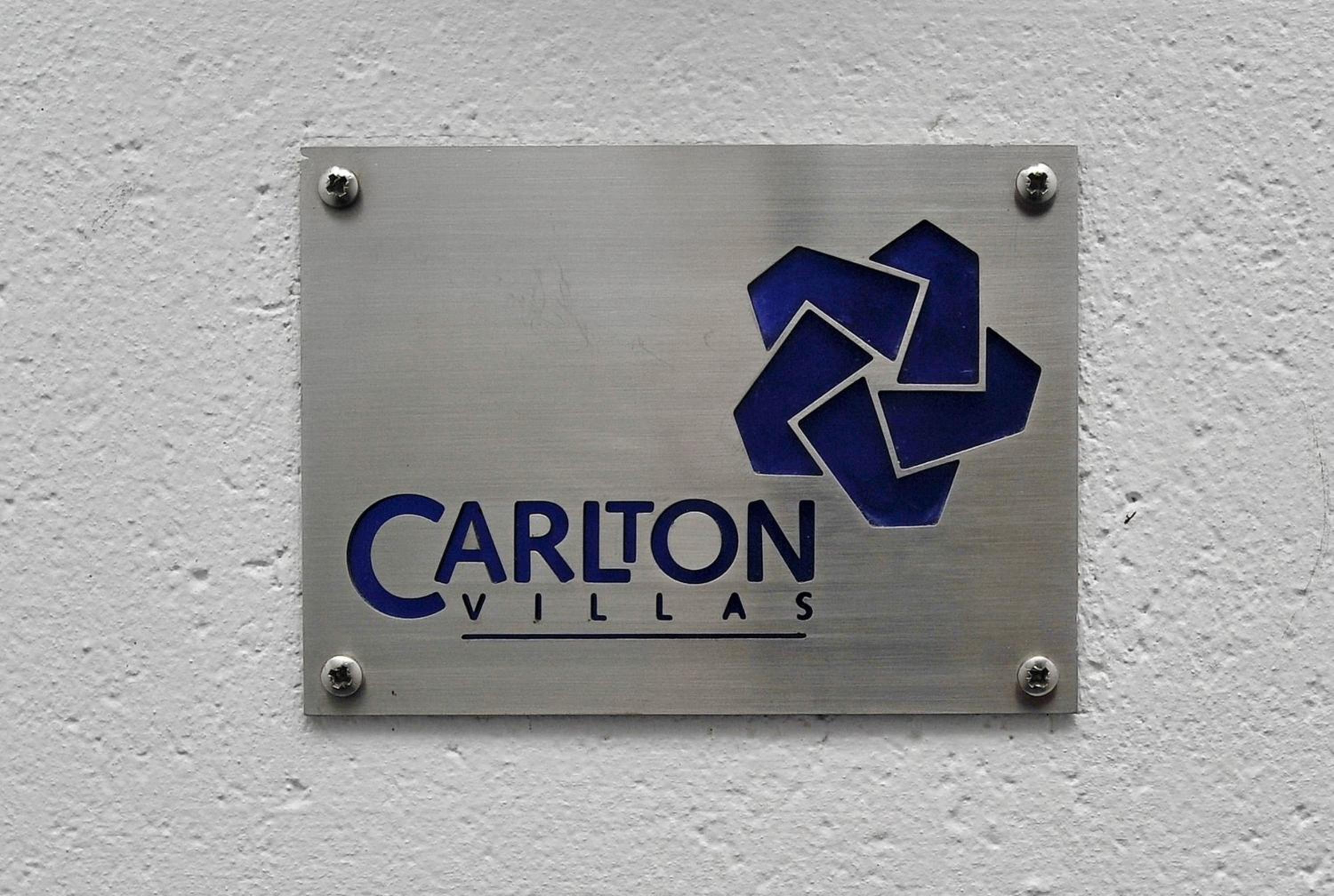 Apartment near Hagley Park with Secure Entry- Carlton Villa 3