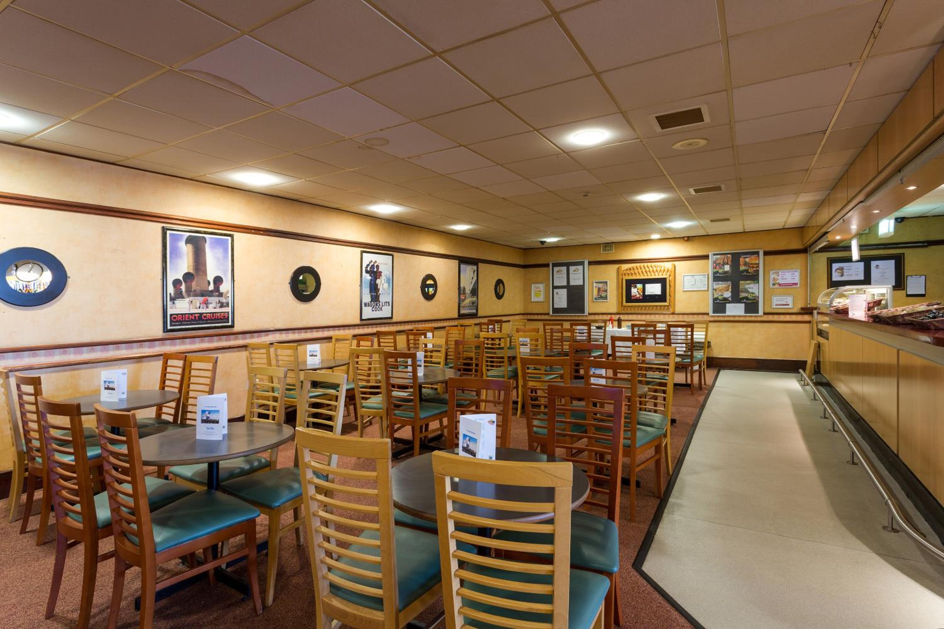 Folkestone Vacations - The Grand Burstin Hotel - Property Image 5