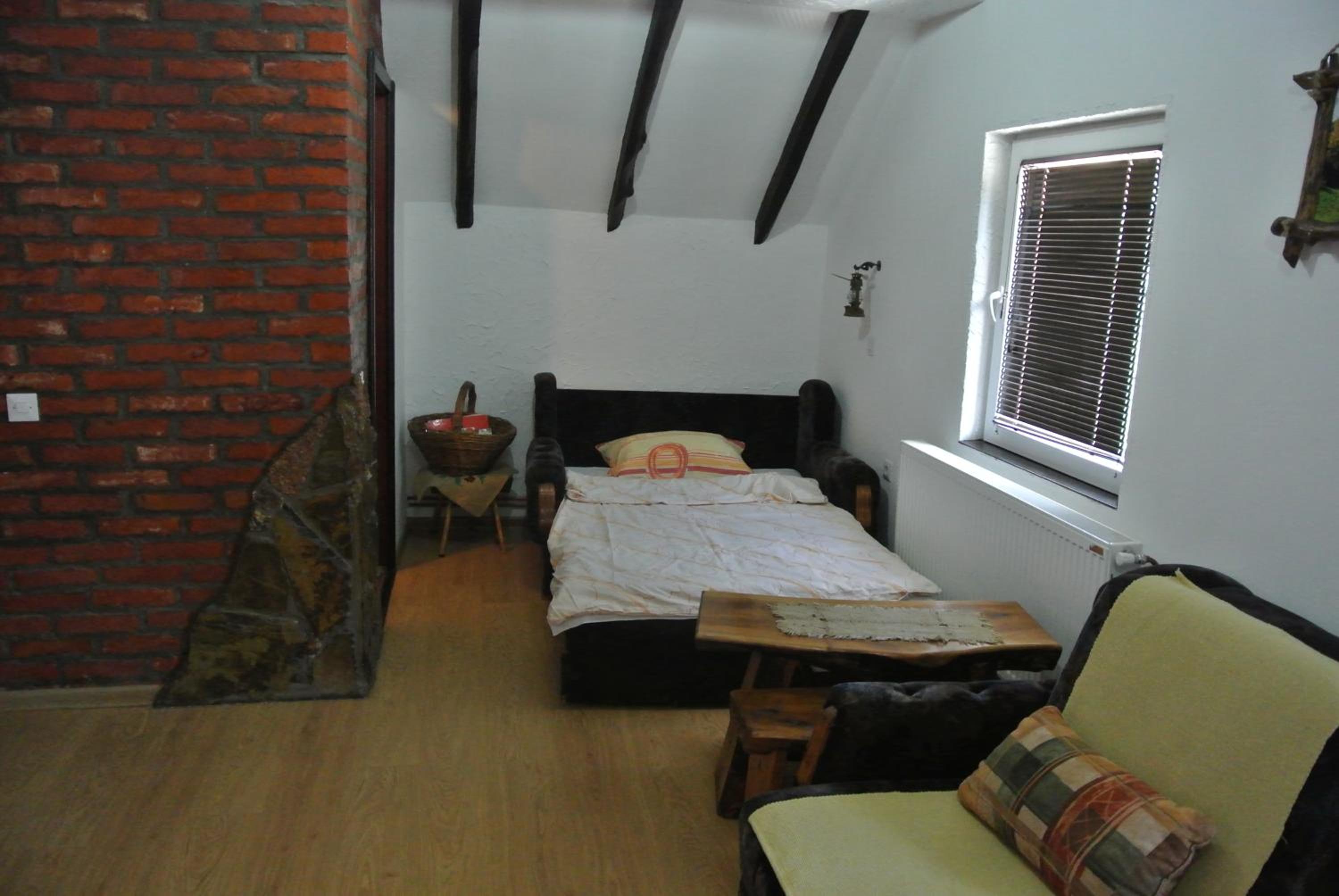 Photo 57