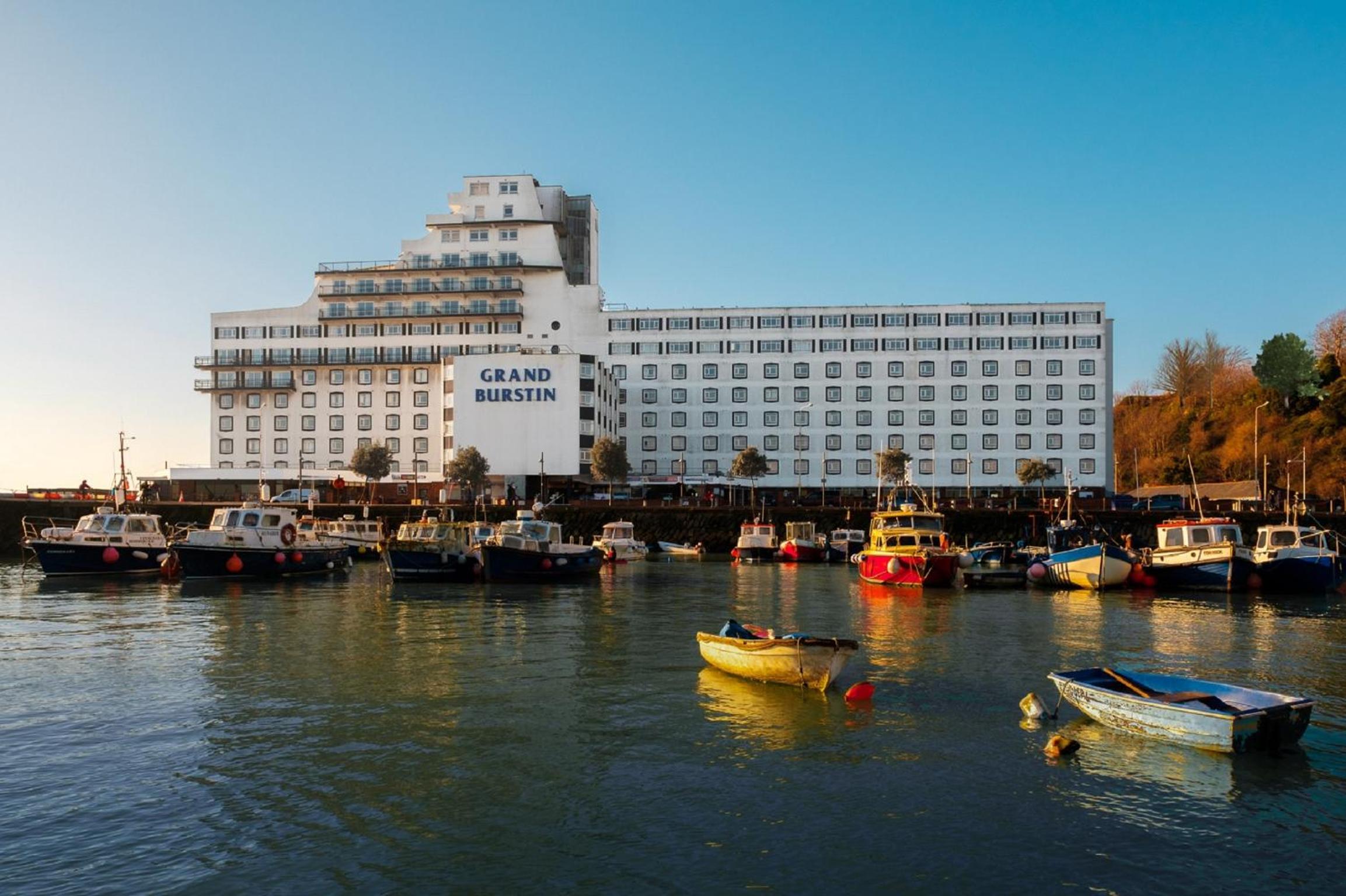 Folkestone Vacations - The Grand Burstin Hotel - Property Image 1