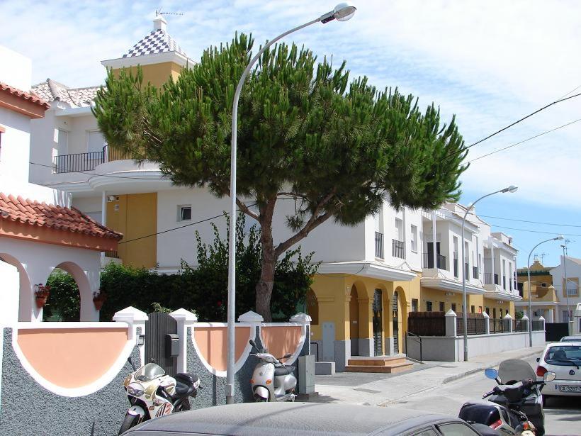 Apartment in Rota Cadiz, Air Cond, Wifi, Patio photo 2