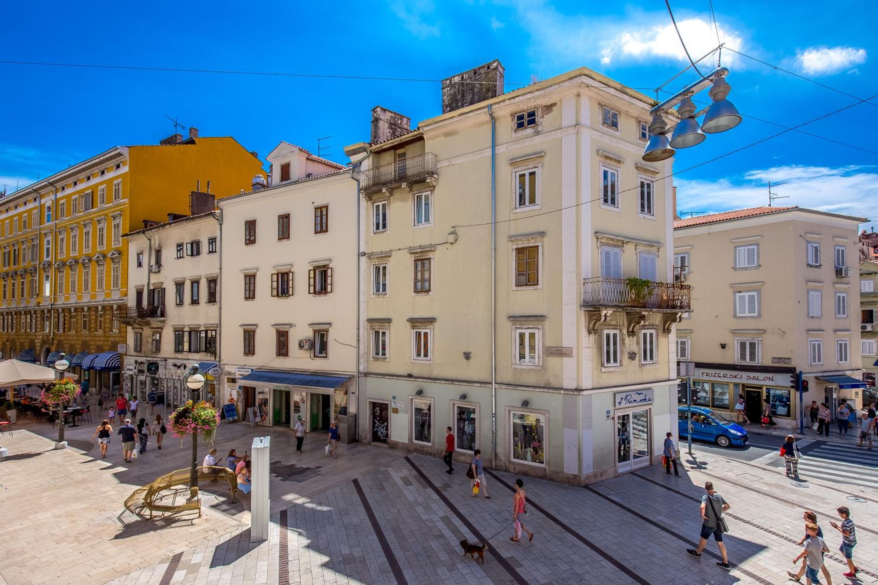 Main Square studios