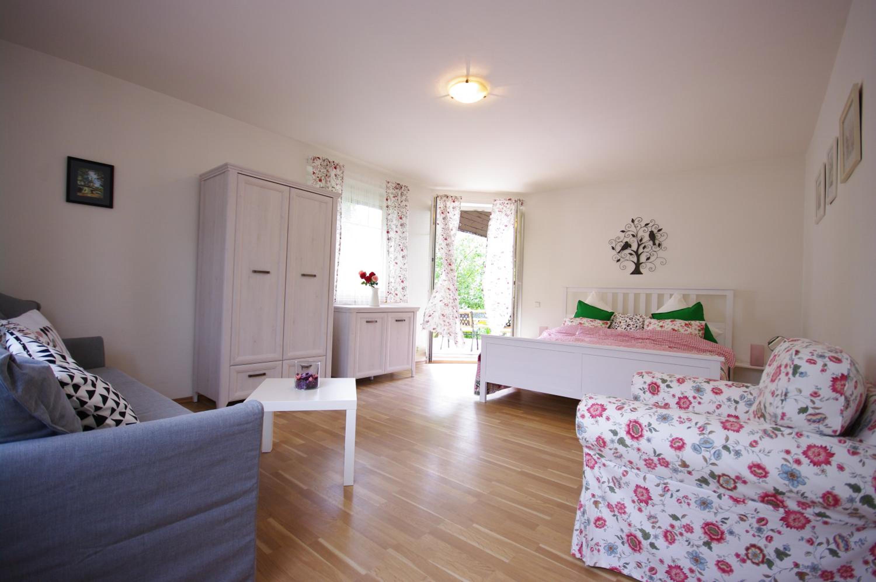 Cozy Gardens Apartments in Prague
