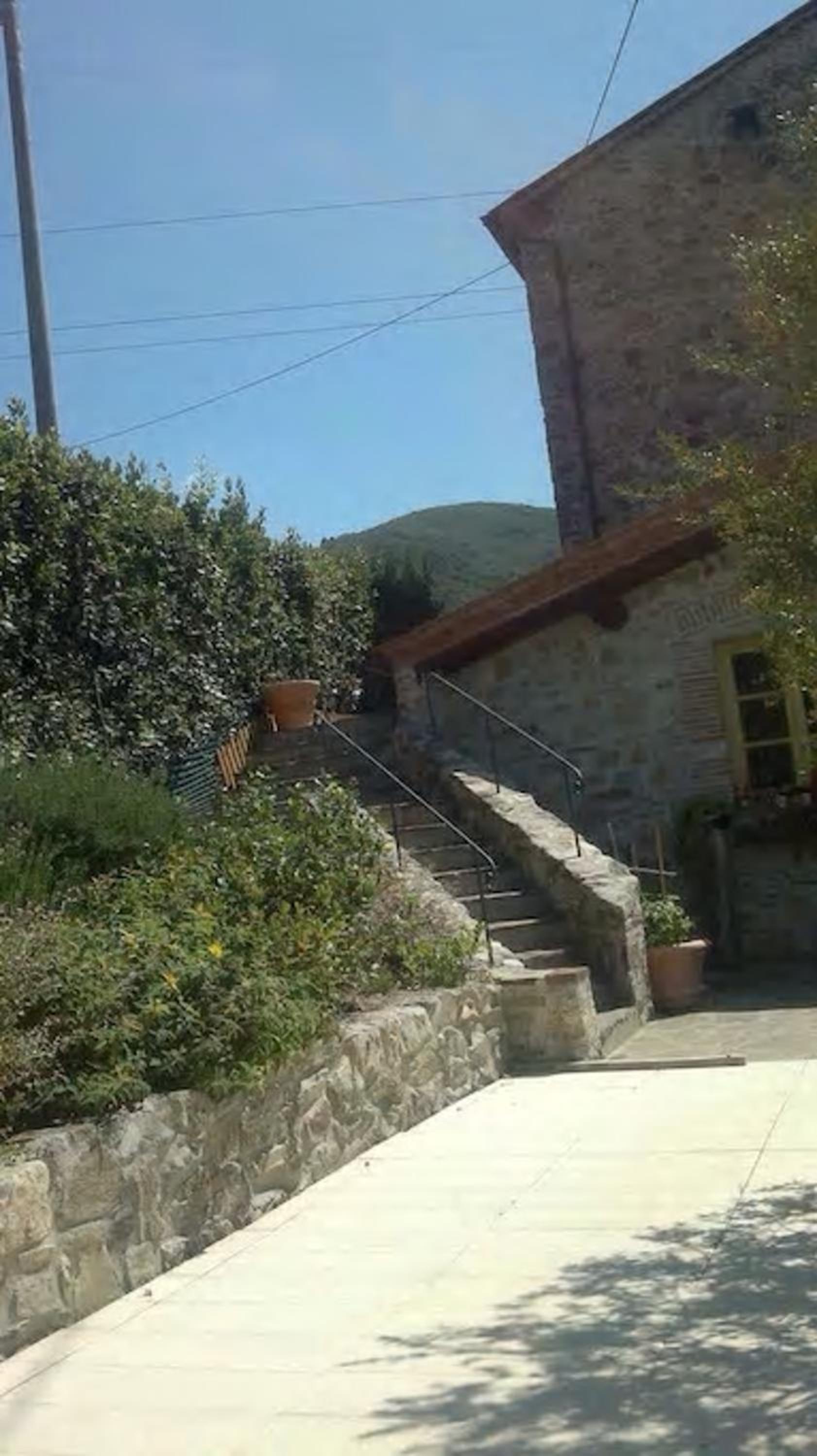 Hotel casa pietra del sole - Image 1