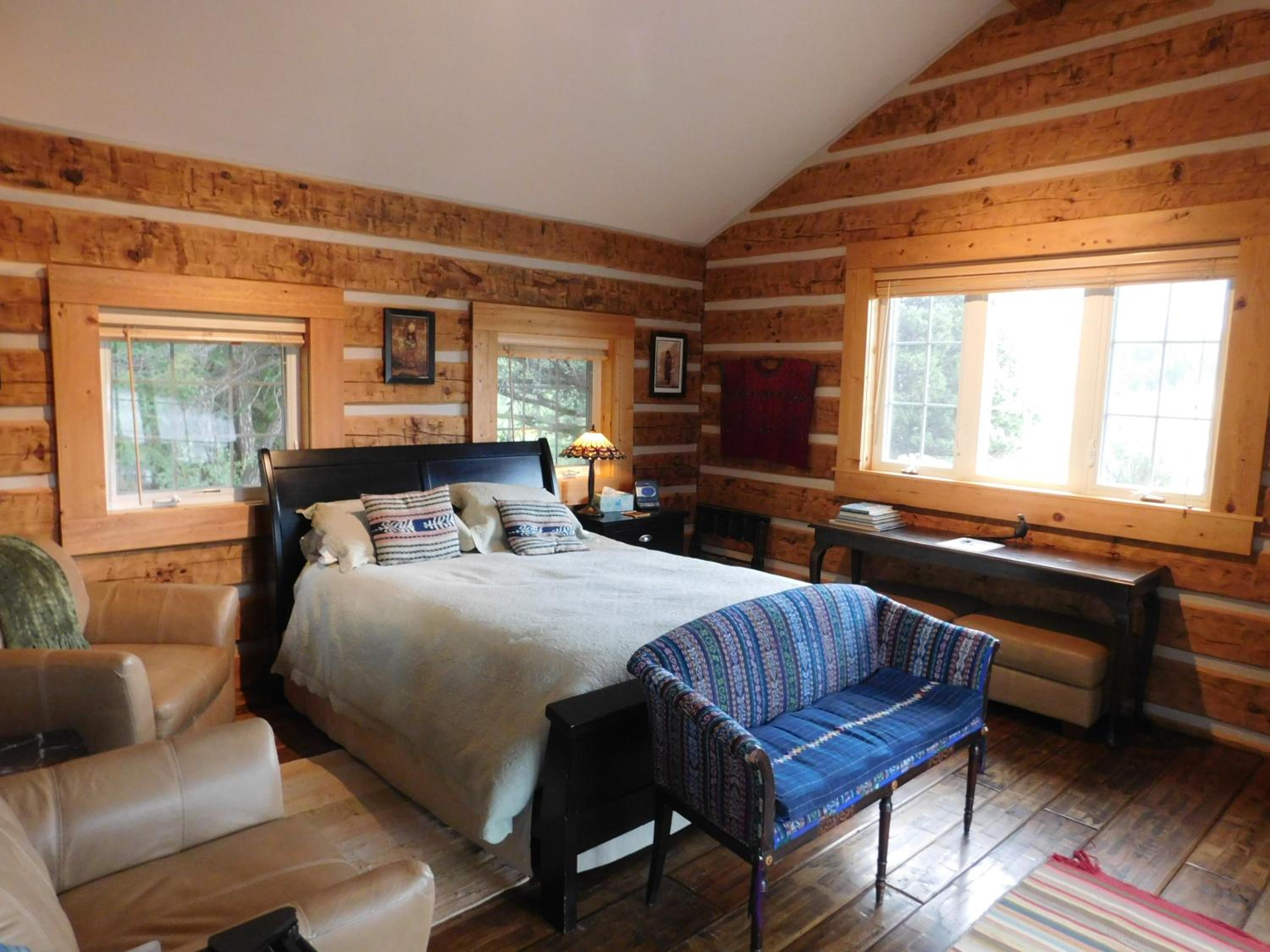 Riverside Meadows Cabins view 3