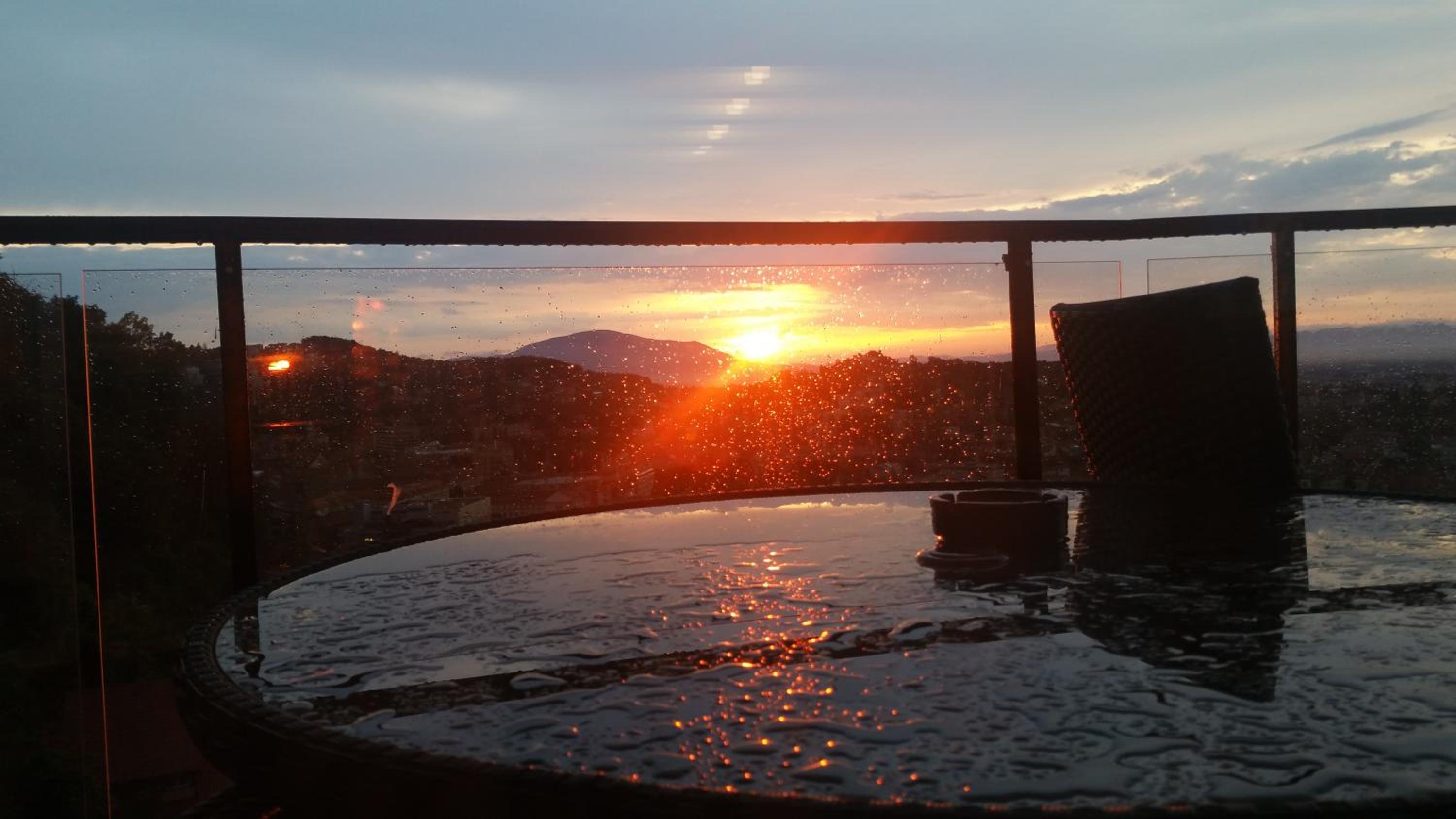 5 Star Residence view 3