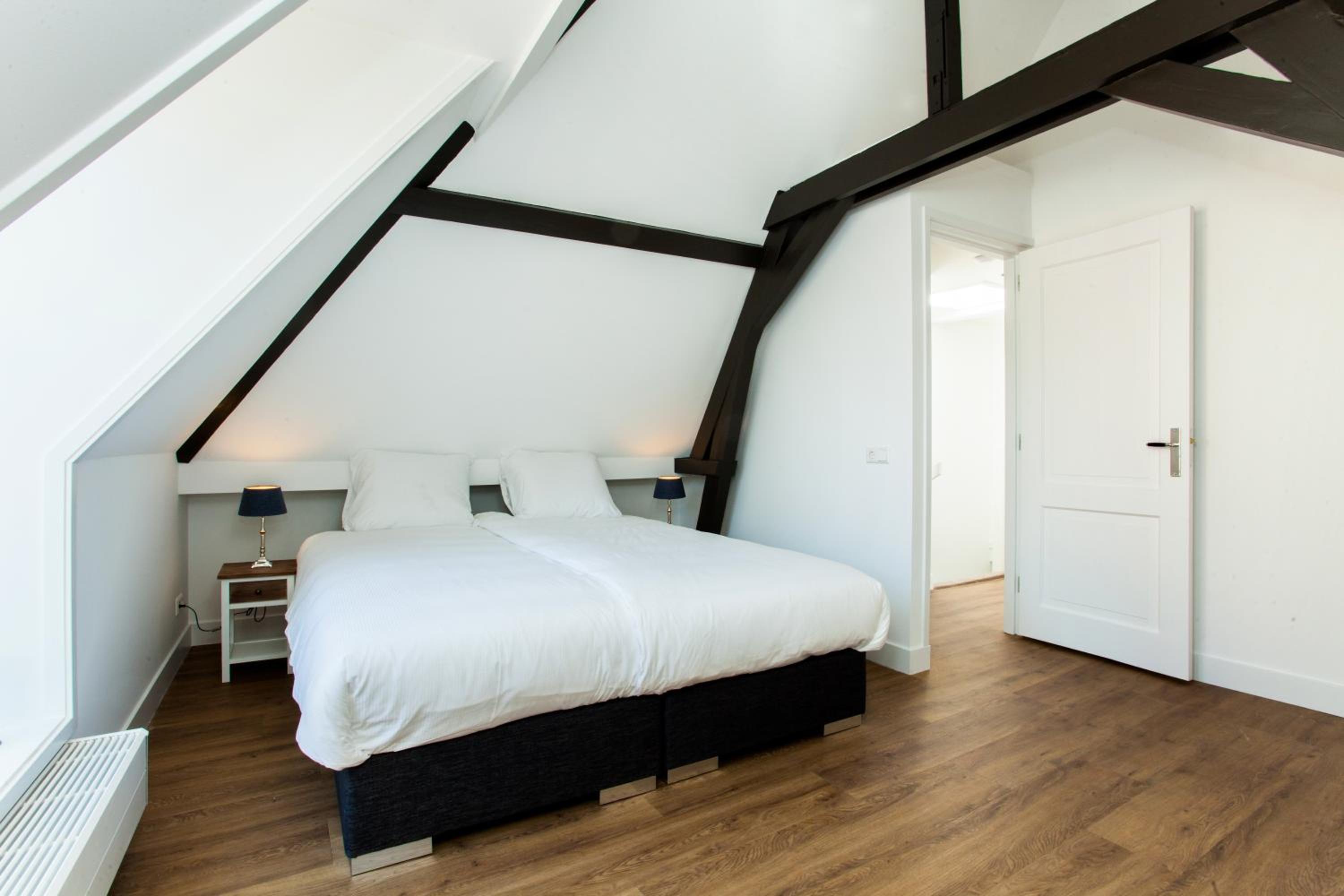 Stayci Serviced Apartments Royal Palace