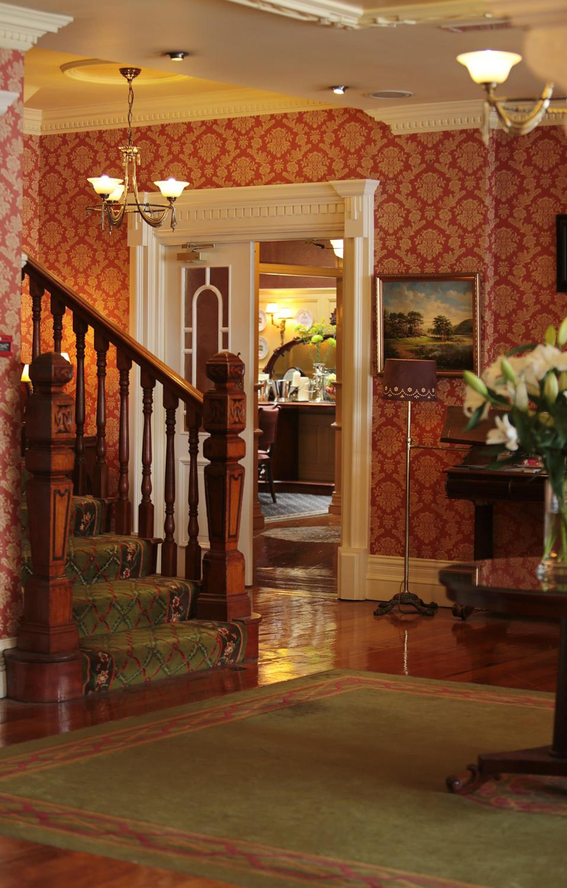 Hotel Arbutus Hotel - Image 1