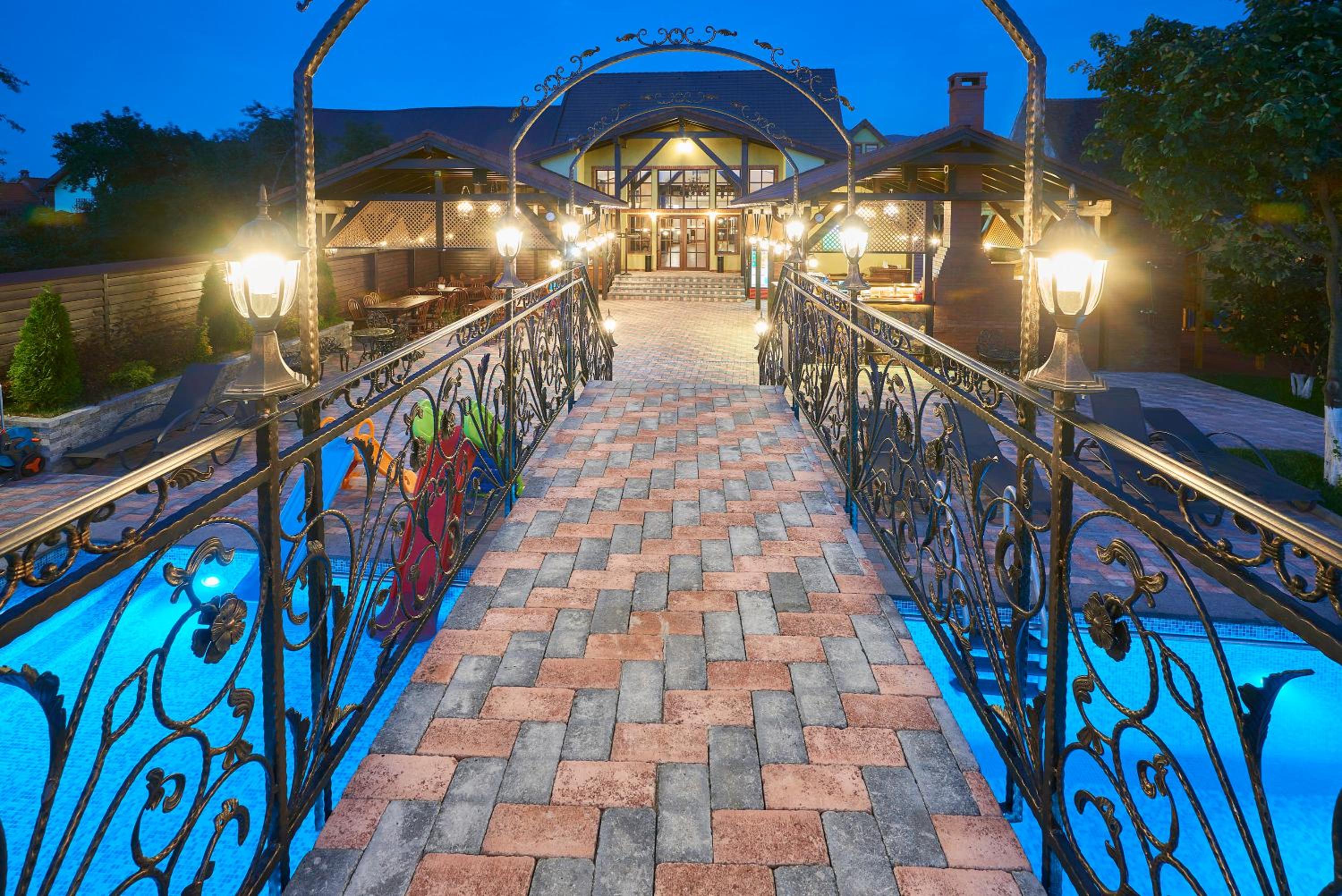 Resort Ambient - Image 3