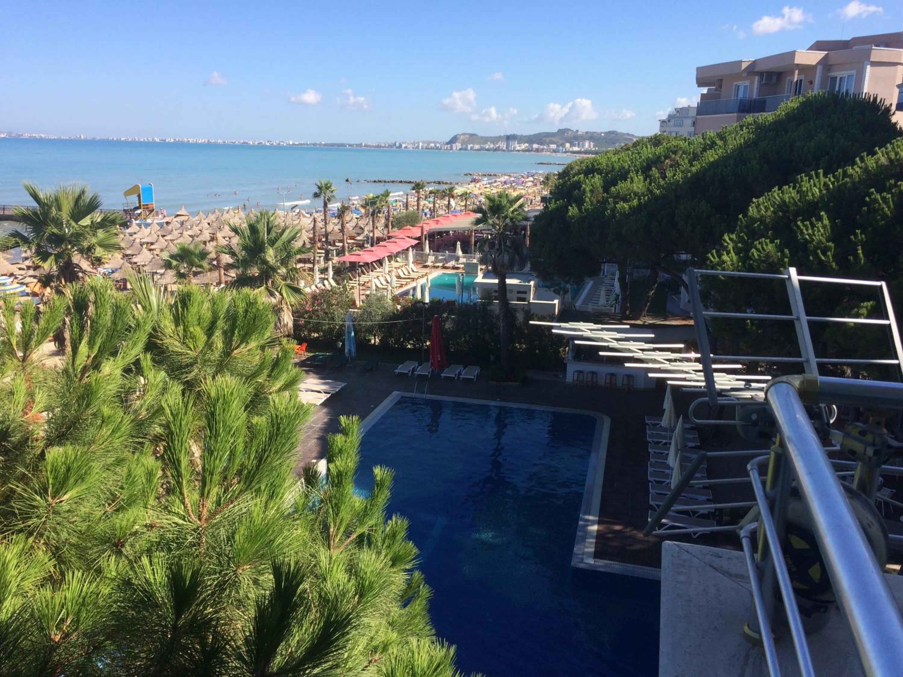 Fiona's Sea View Apartment