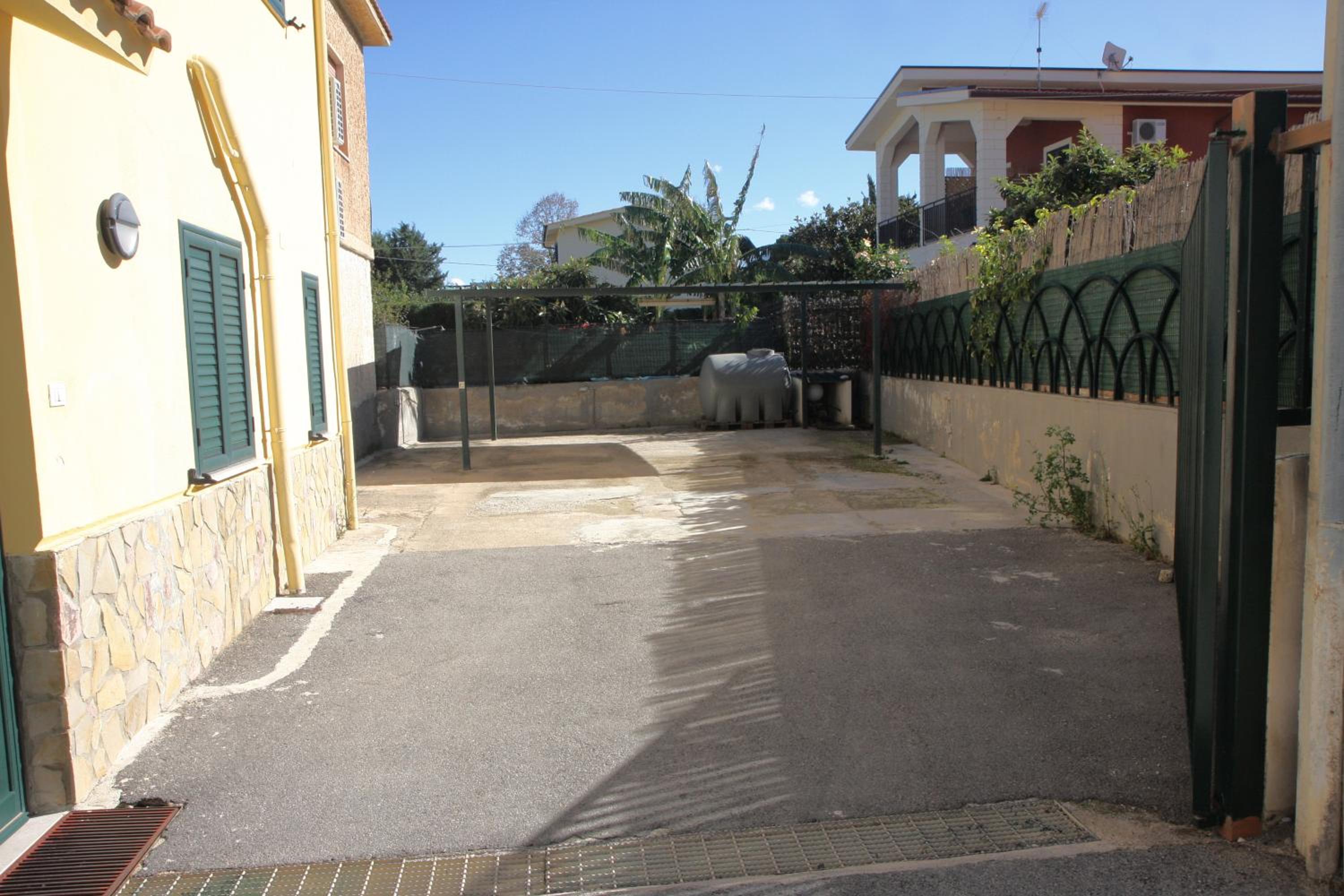La Casa Gialla view 4