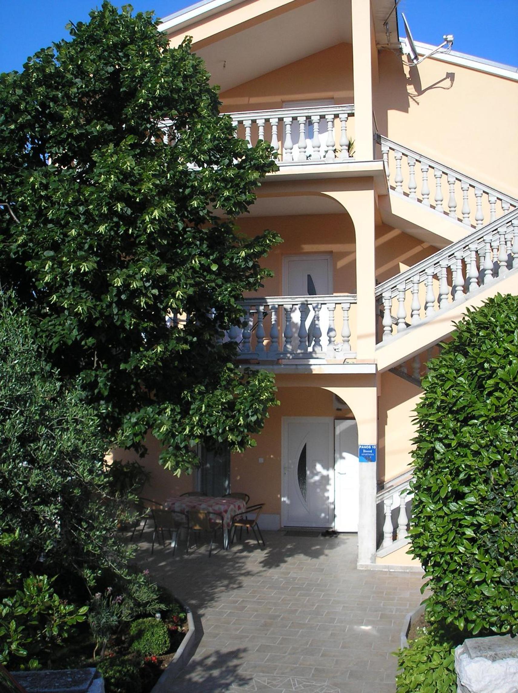 Apartment Sara view 2