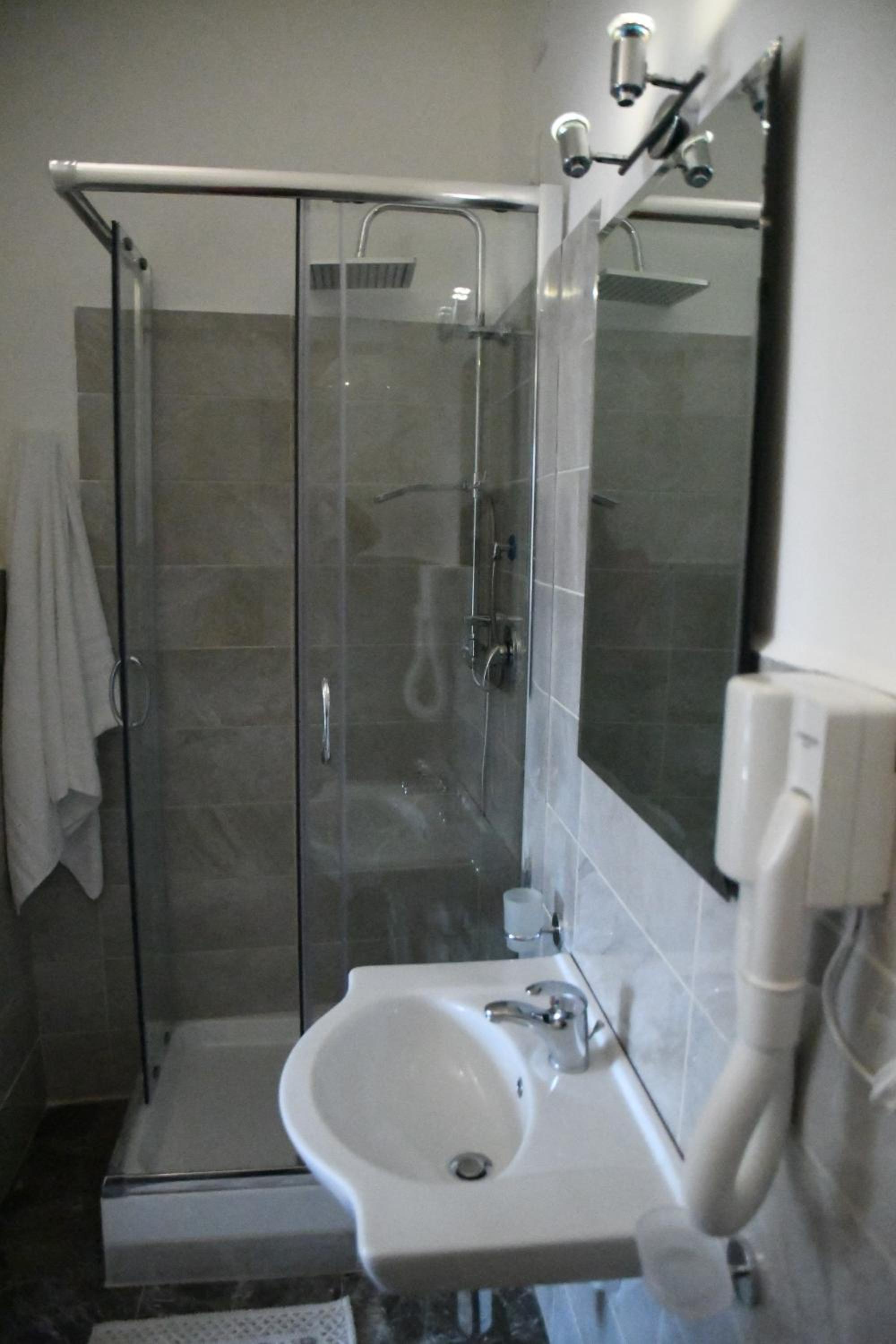 Photo 49