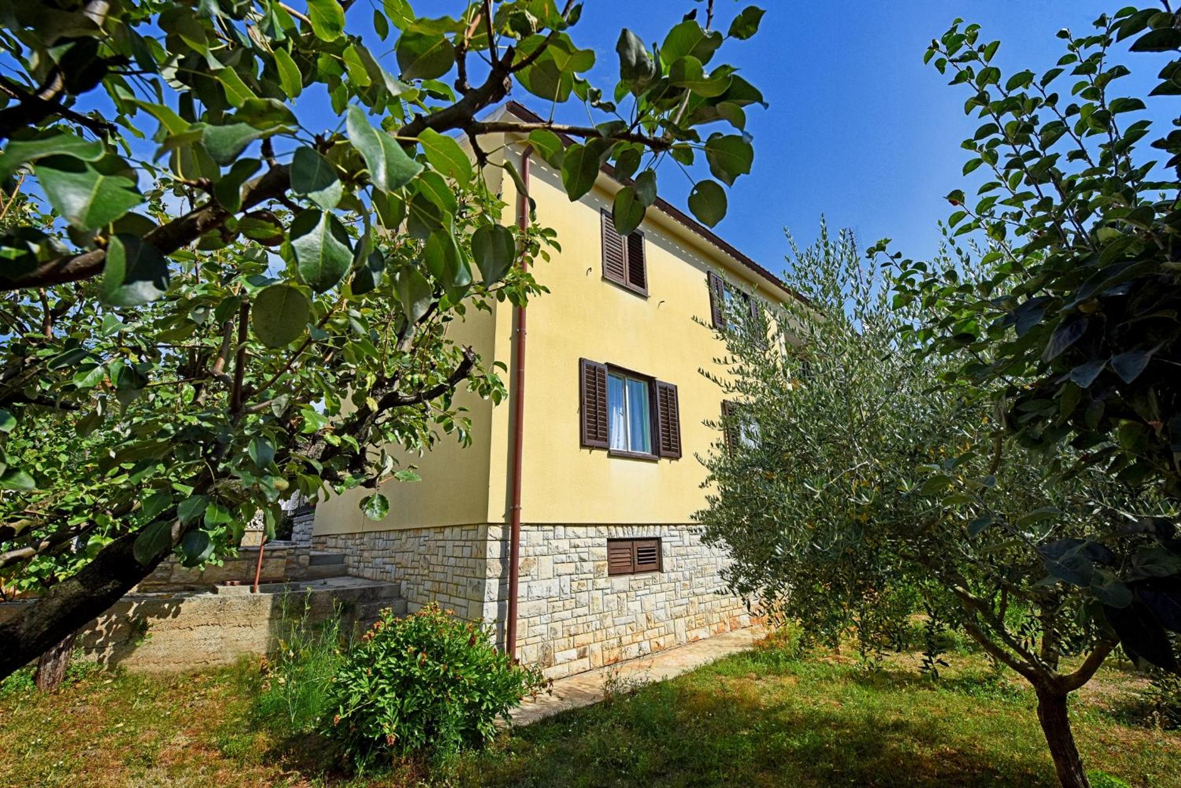 Apartments Pierina