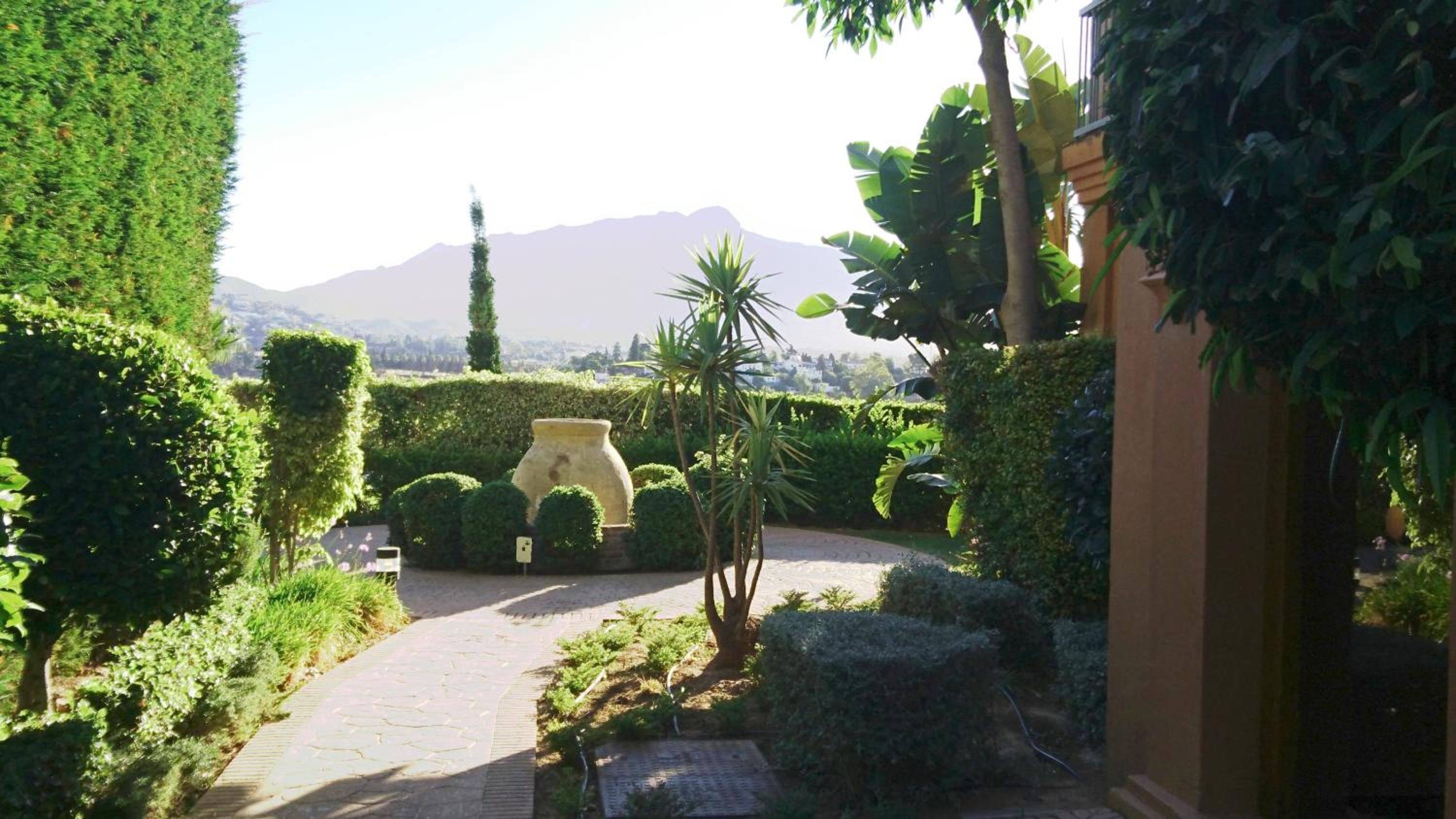 Benatalaya Estepona