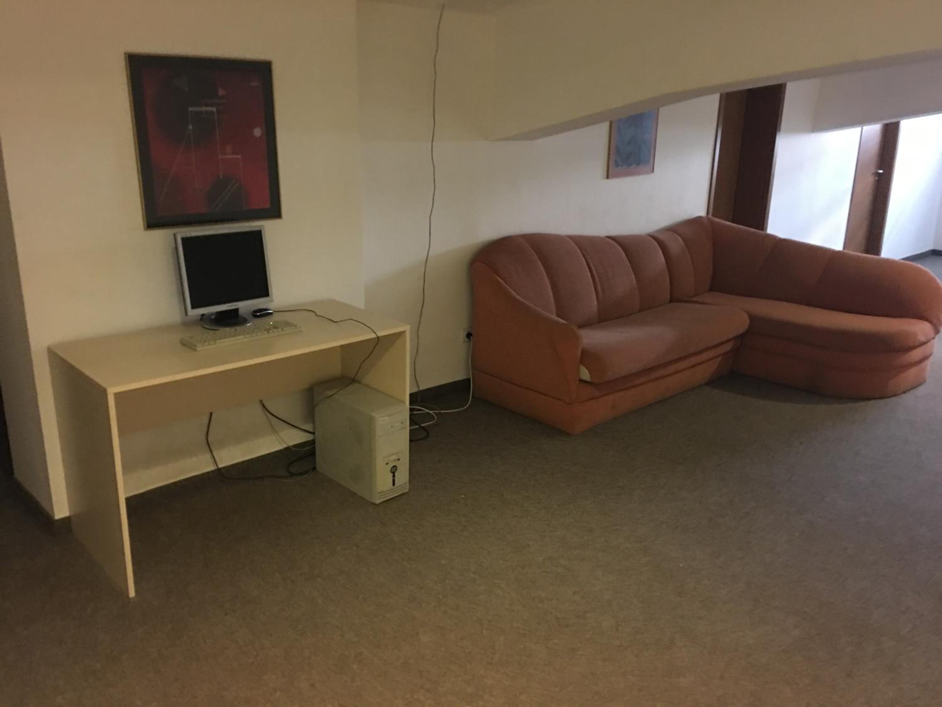 Hostel Elena