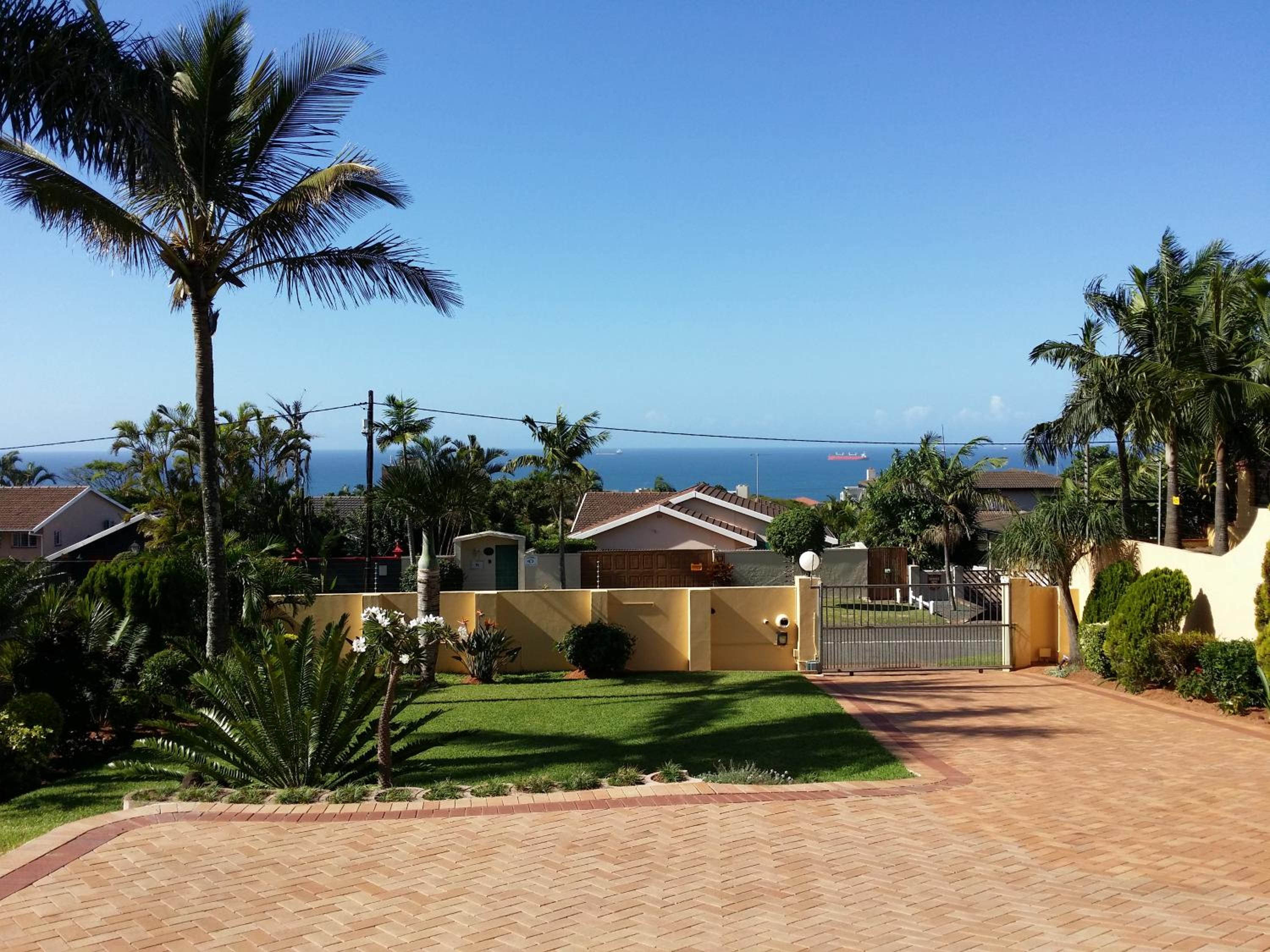 King Palm Self-Catering Suite view 3