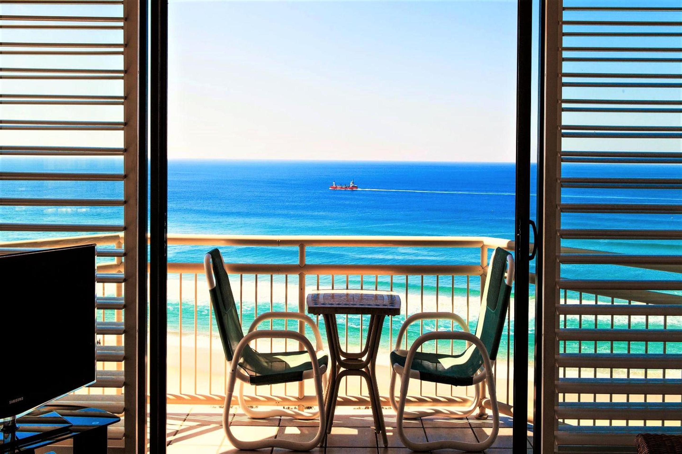 Seacrest Beachfront Apartments Gold Coast