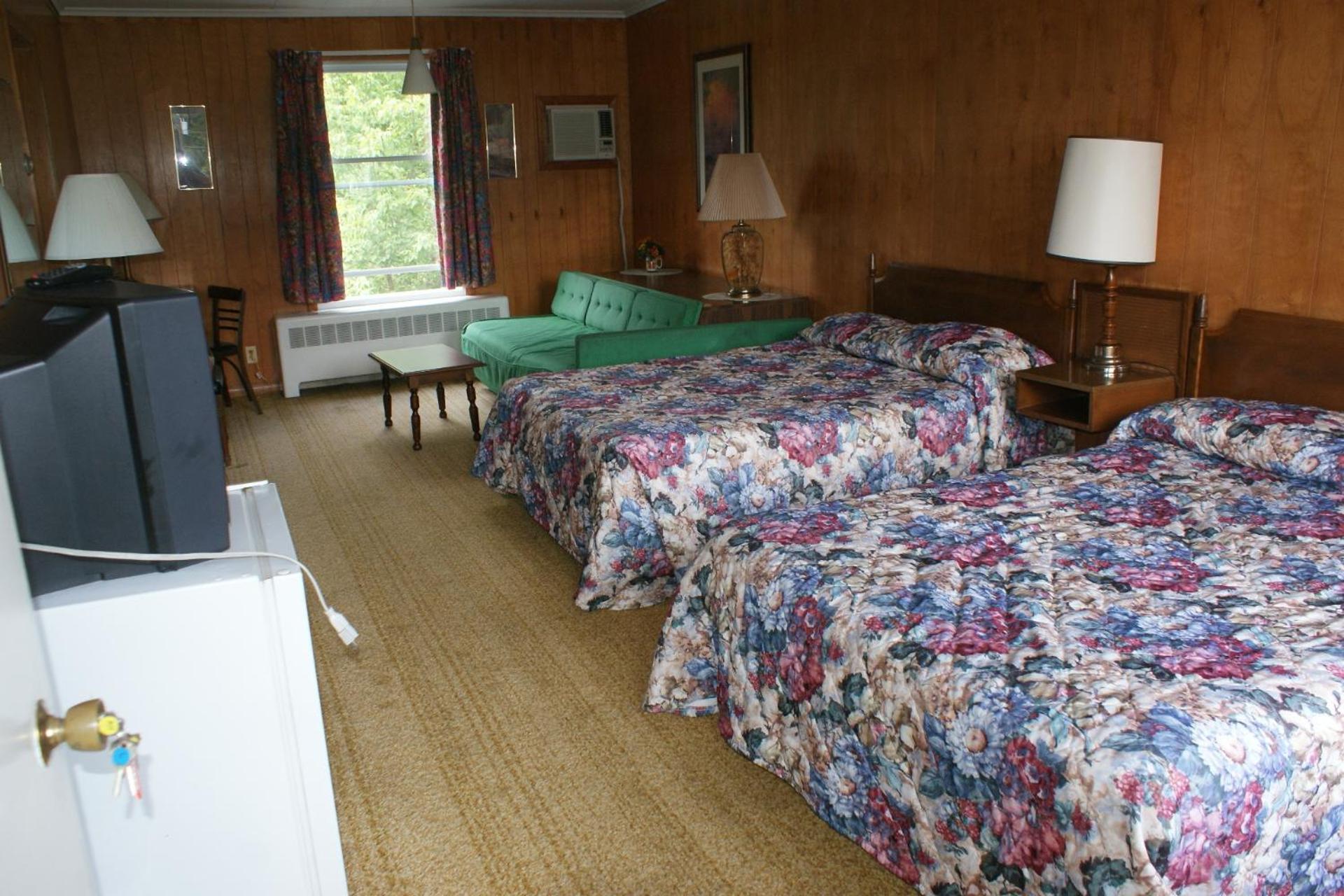 Northern Peaks Motor Inn
