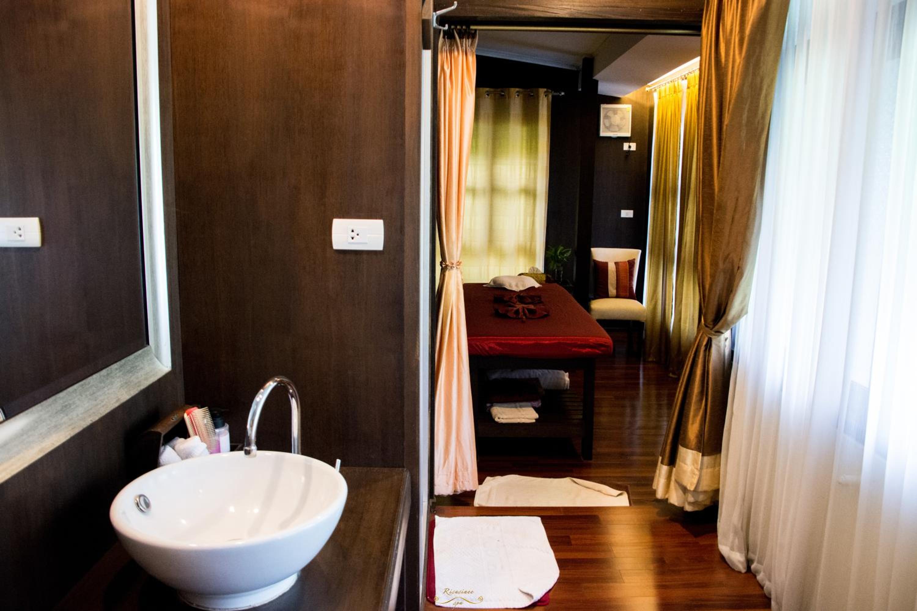 Risasinee Spa & Resort