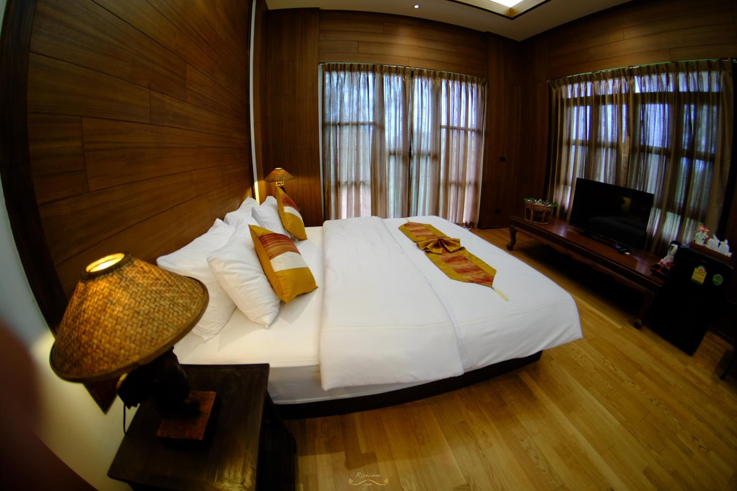 Risasinee Spa & Resort