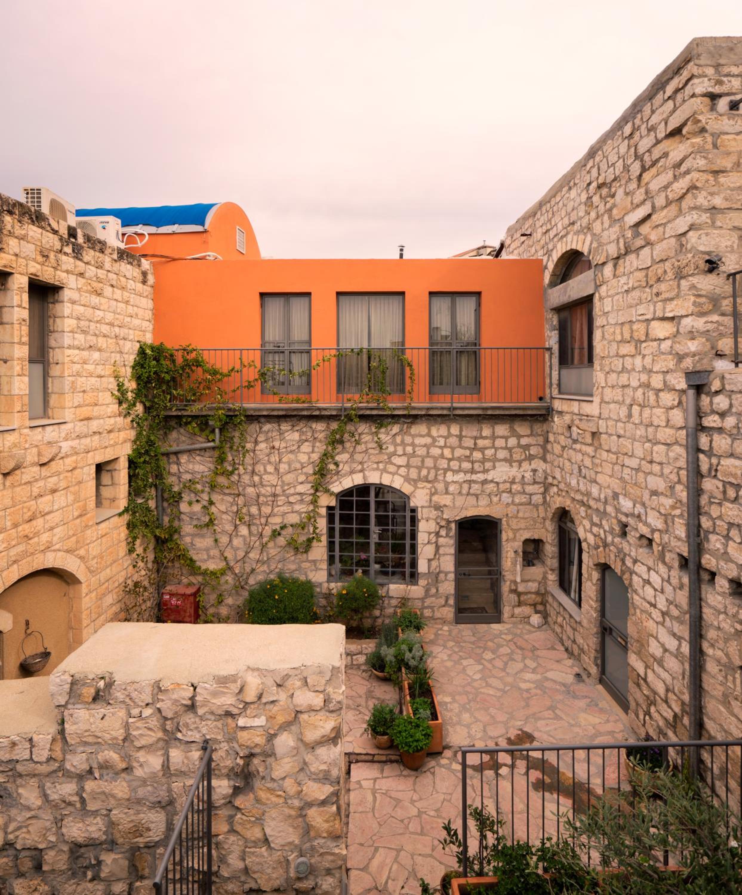Artists' Colony Inn Zefat