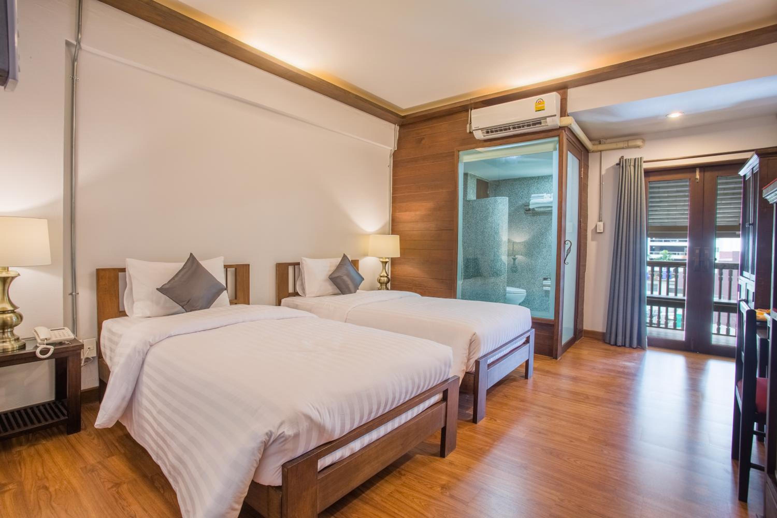 NightBazaar Inn Hotel 36