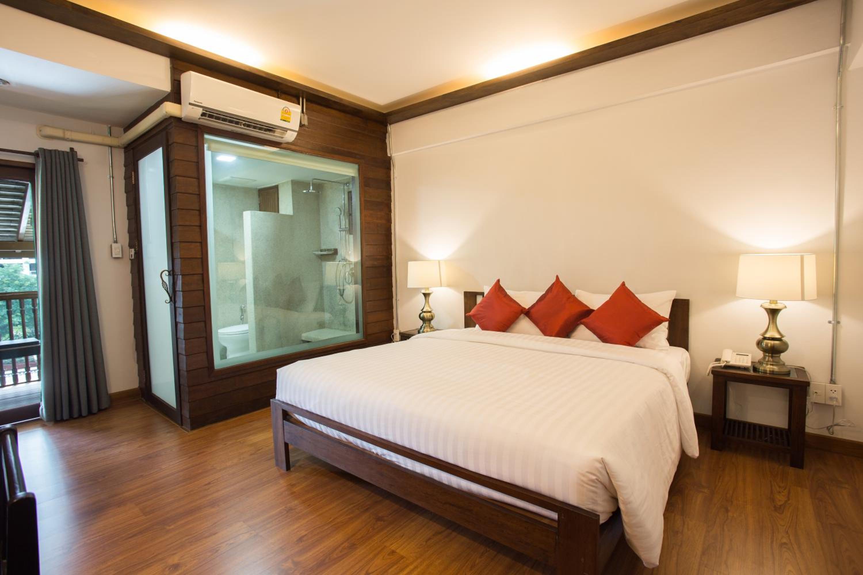 NightBazaar Inn Hotel 13