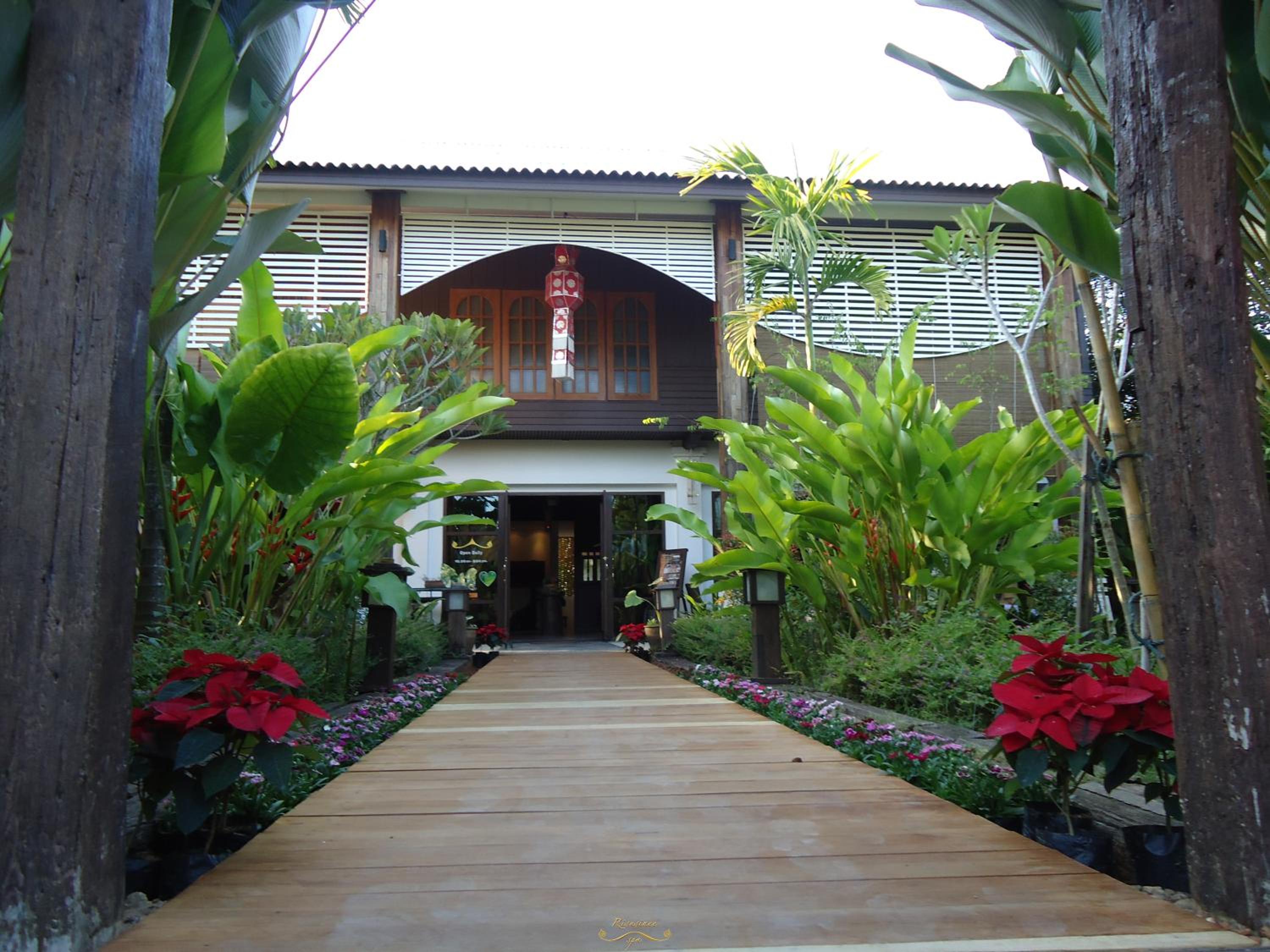 Risasinee Spa & Resort