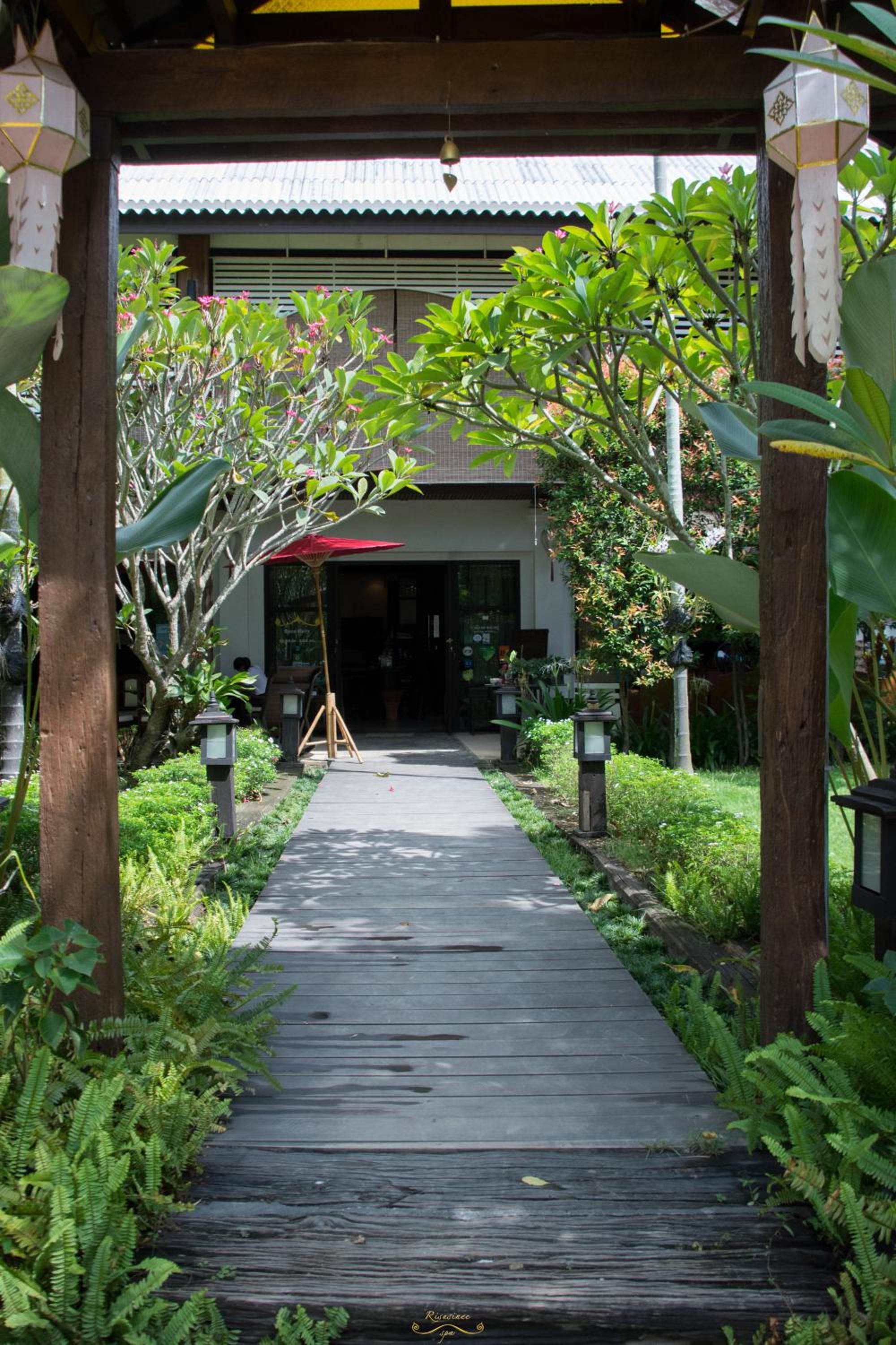 Risasinee Spa & Resort