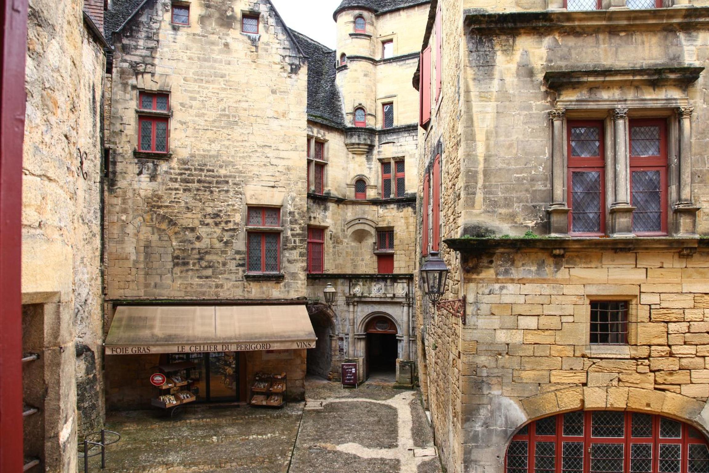 L'Alcove