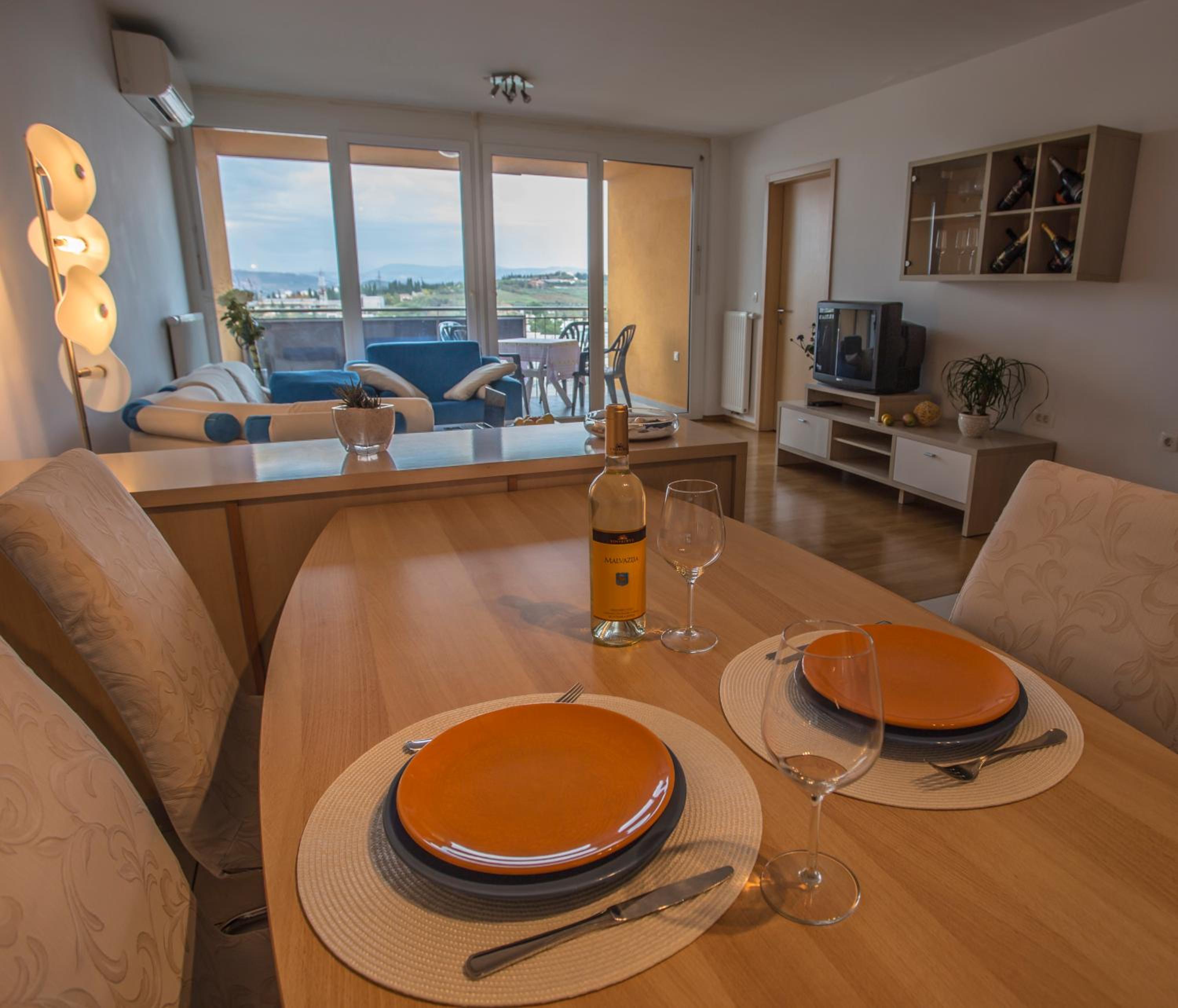 Apartment Mountain and Sea View view 5